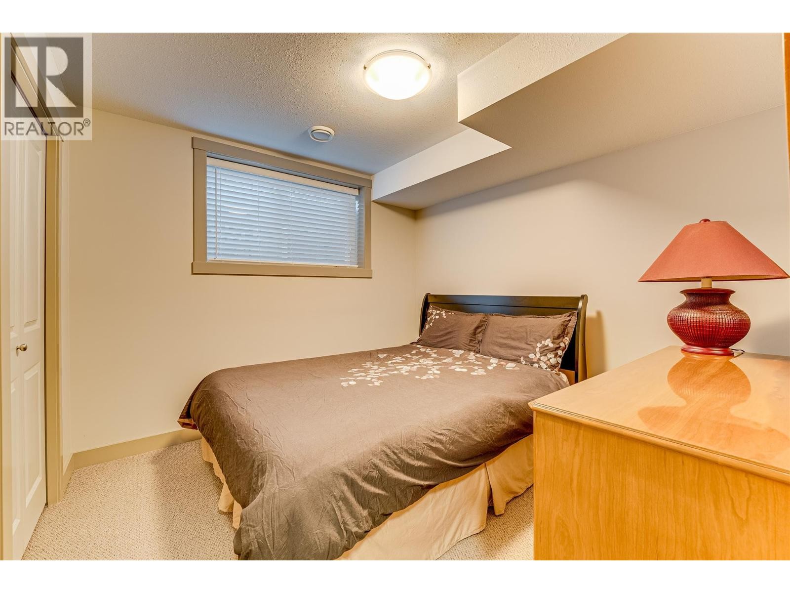 












270 Grouse Avenue

,
Vernon,




British Columbia
V1H2A1

