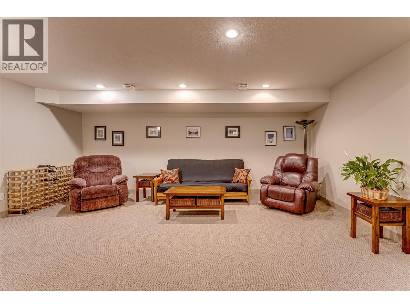 












270 Grouse Avenue

,
Vernon,




British Columbia
V1H2A1


