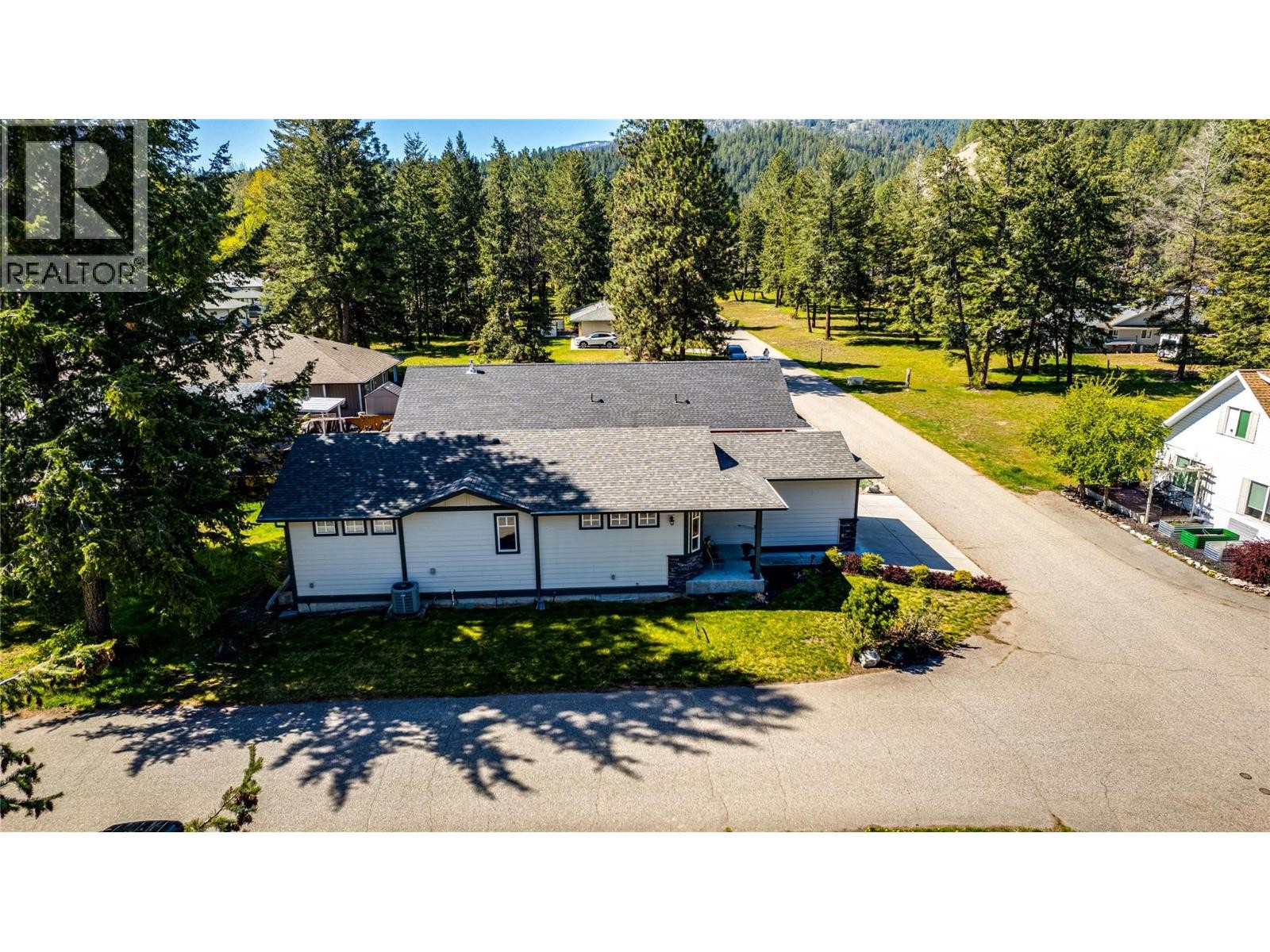 












270 Grouse Avenue

,
Vernon,




British Columbia
V1H2A1

