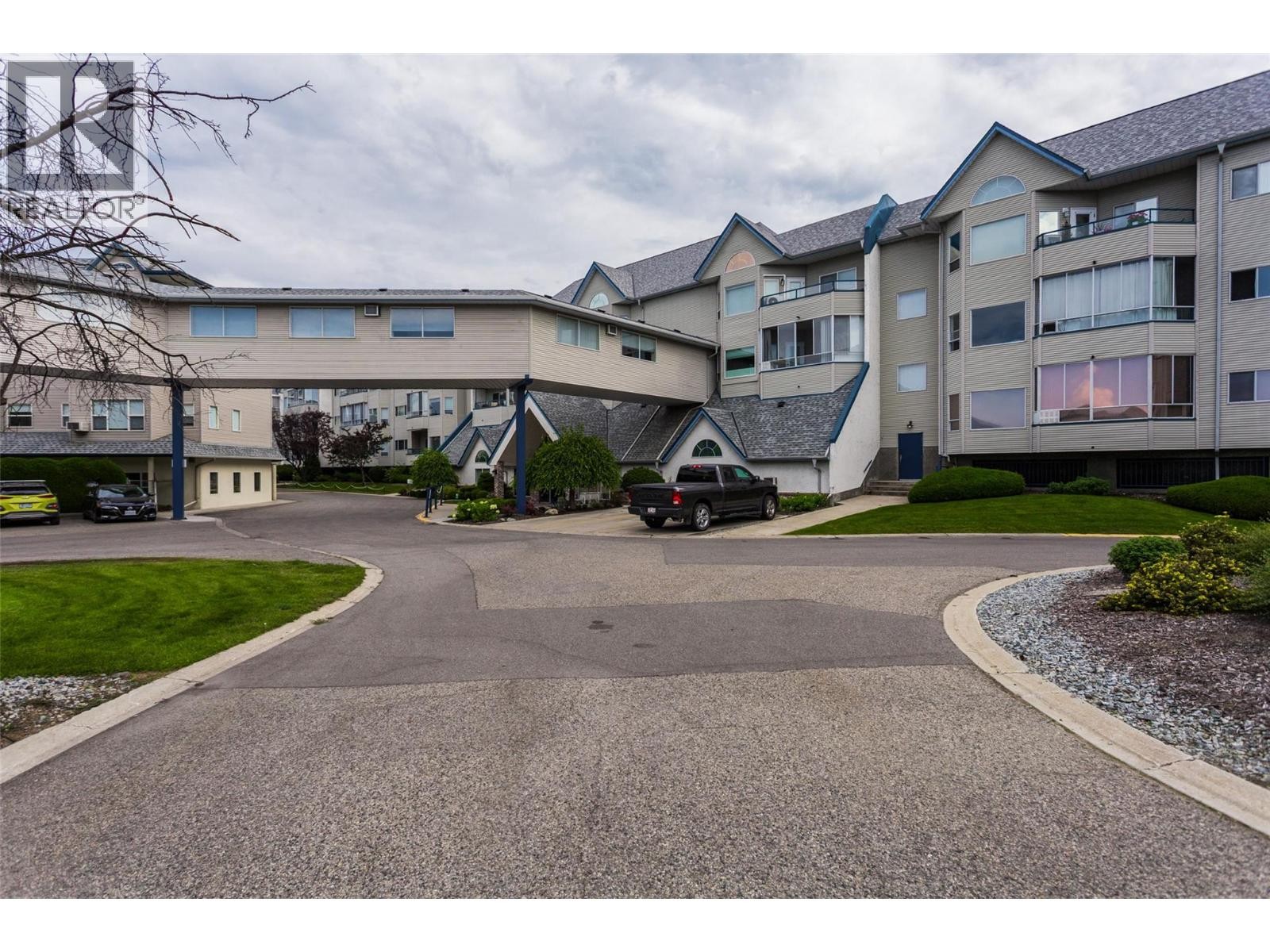 












877 KLO Road Unit# 204

,
Kelowna,




British Columbia
V1Y9R1


