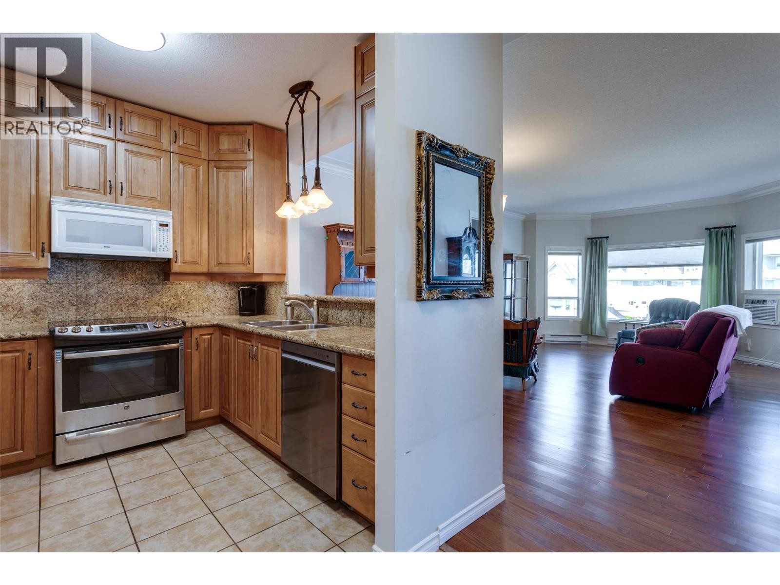 












877 KLO Road Unit# 204

,
Kelowna,




British Columbia
V1Y9R1

