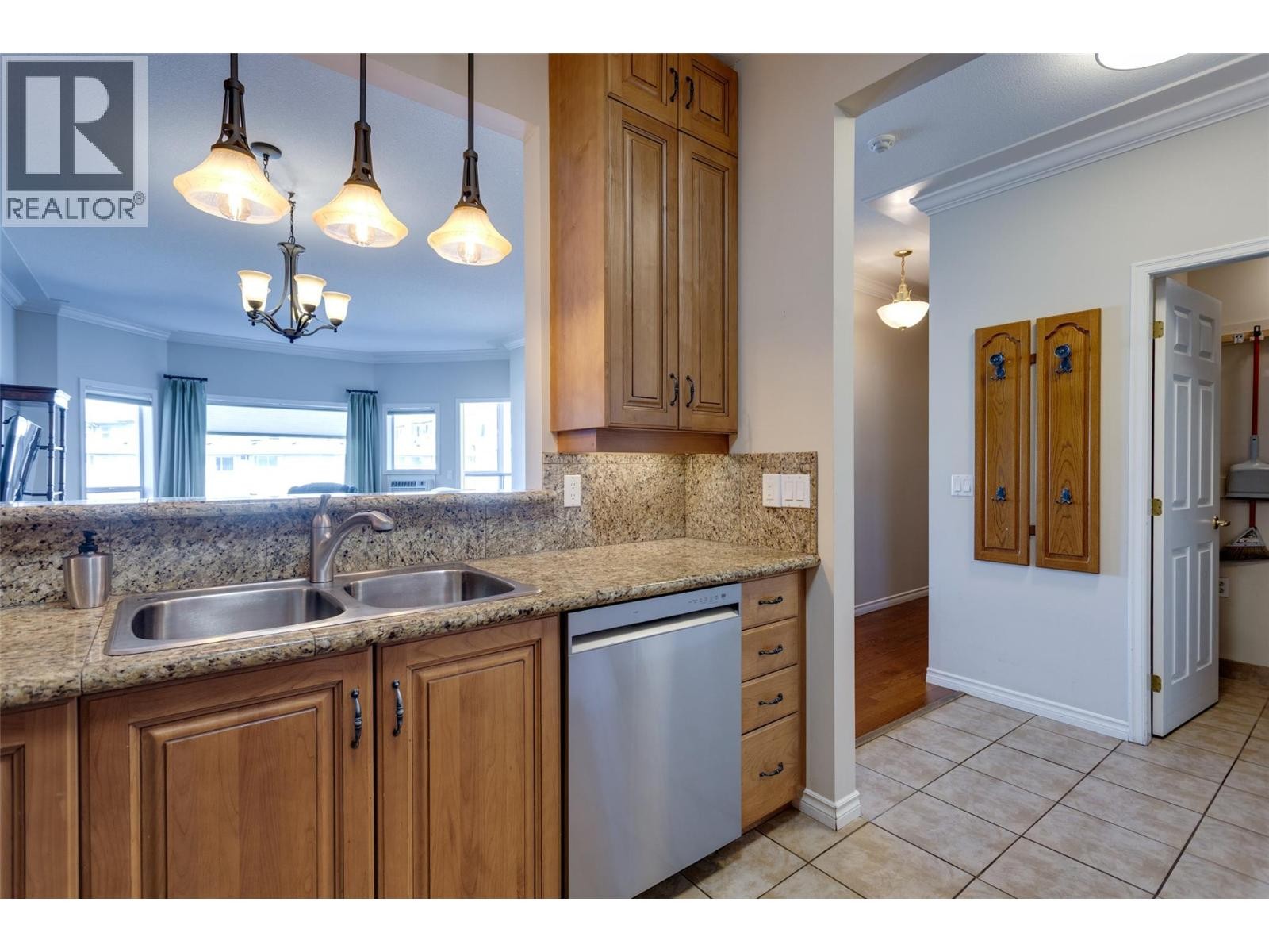 












877 KLO Road Unit# 204

,
Kelowna,




British Columbia
V1Y9R1

