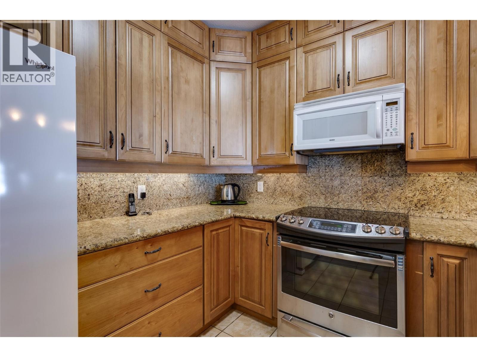 












877 KLO Road Unit# 204

,
Kelowna,




British Columbia
V1Y9R1

