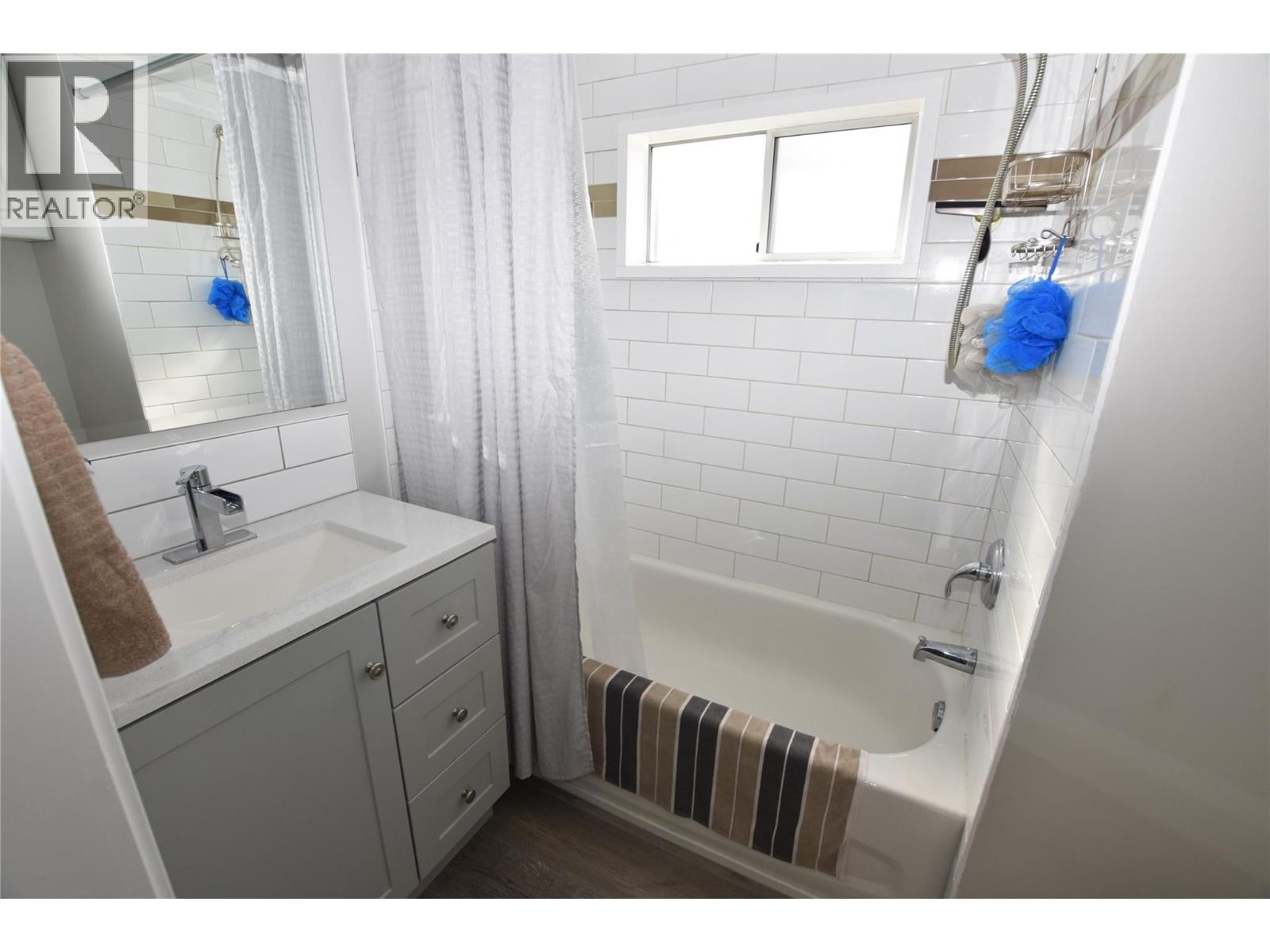 












191 Falcon Avenue

,
Vernon,




British Columbia
V1H2A1

