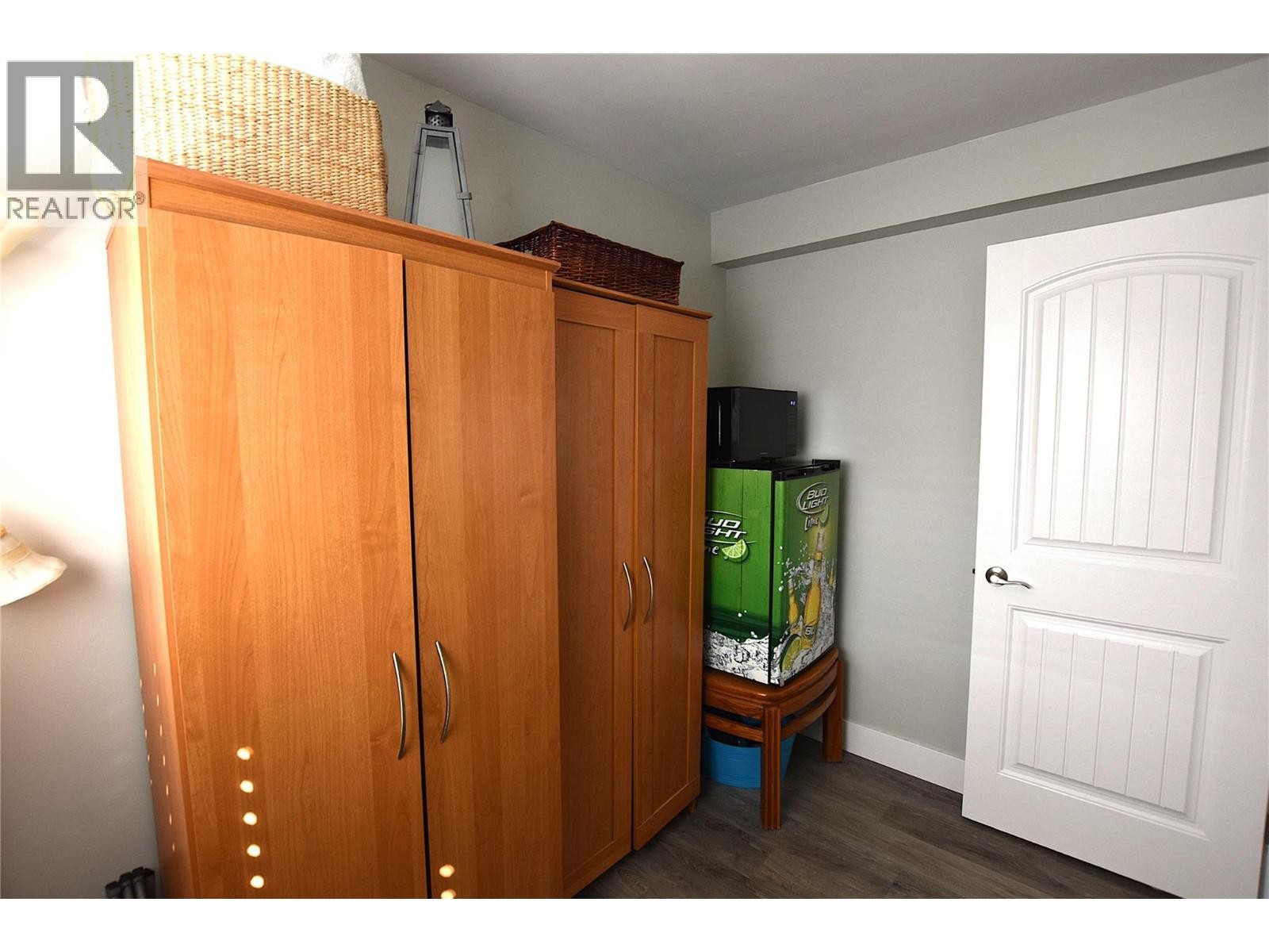 












191 Falcon Avenue

,
Vernon,




British Columbia
V1H2A1

