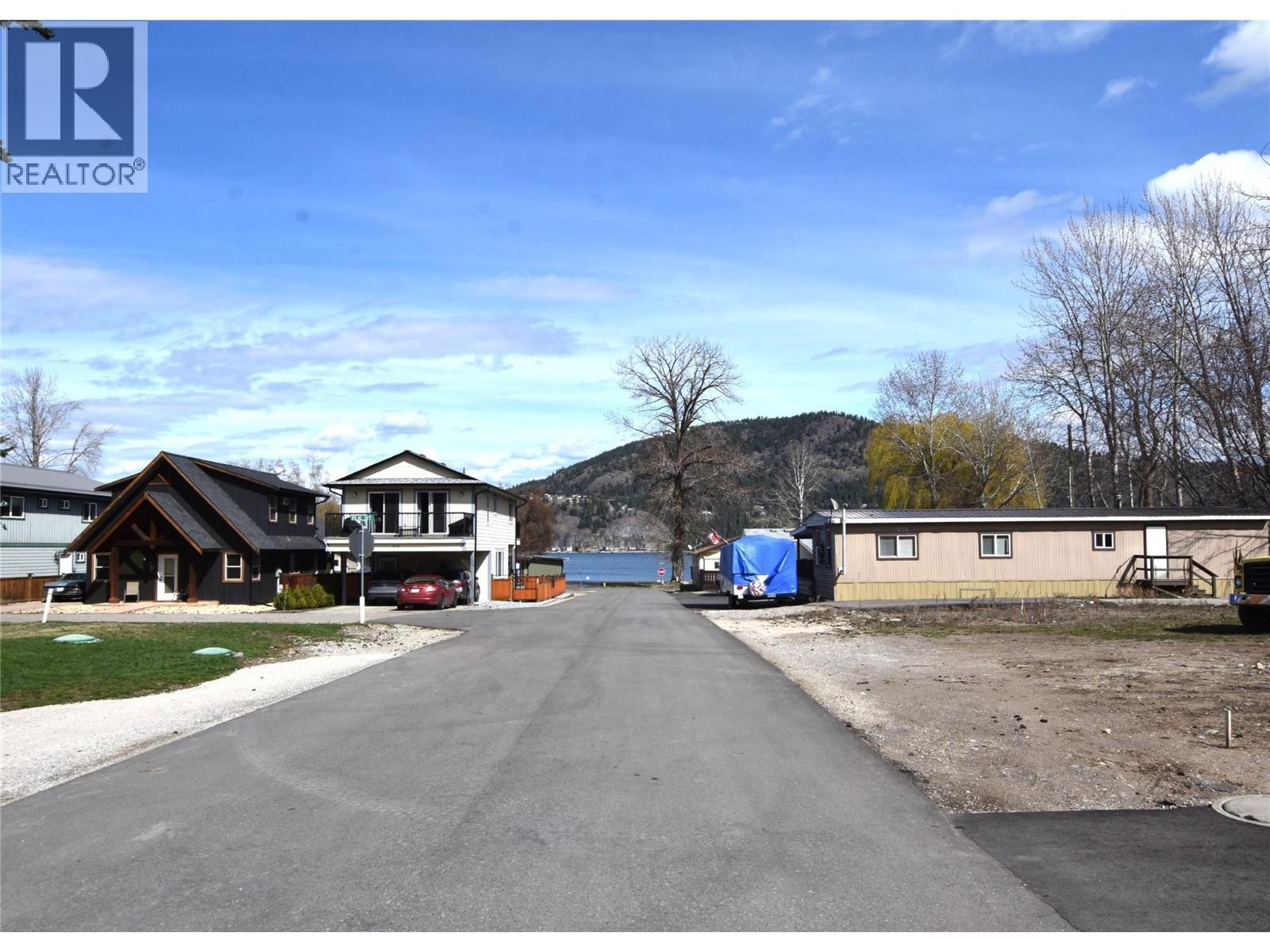 












191 Falcon Avenue

,
Vernon,




British Columbia
V1H2A1

