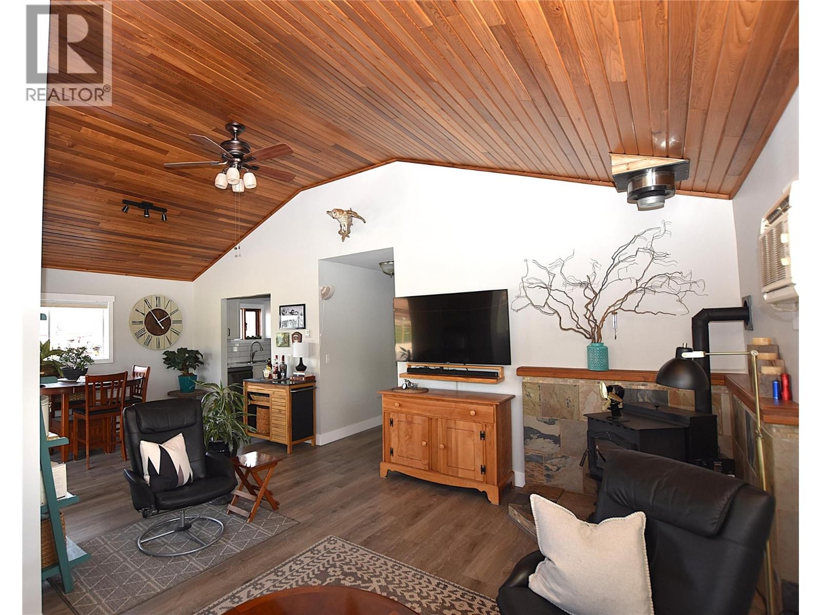 












191 Falcon Avenue

,
Vernon,




British Columbia
V1H2A1

