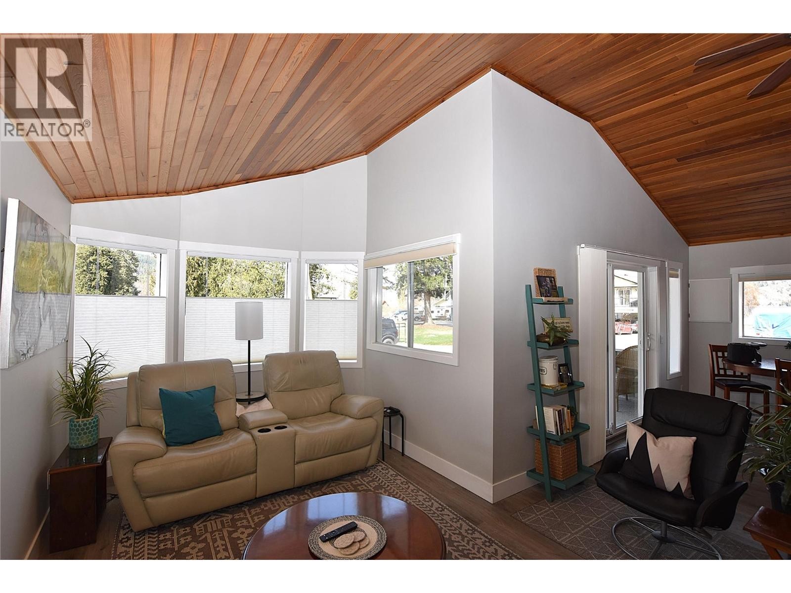 












191 Falcon Avenue

,
Vernon,




British Columbia
V1H2A1

