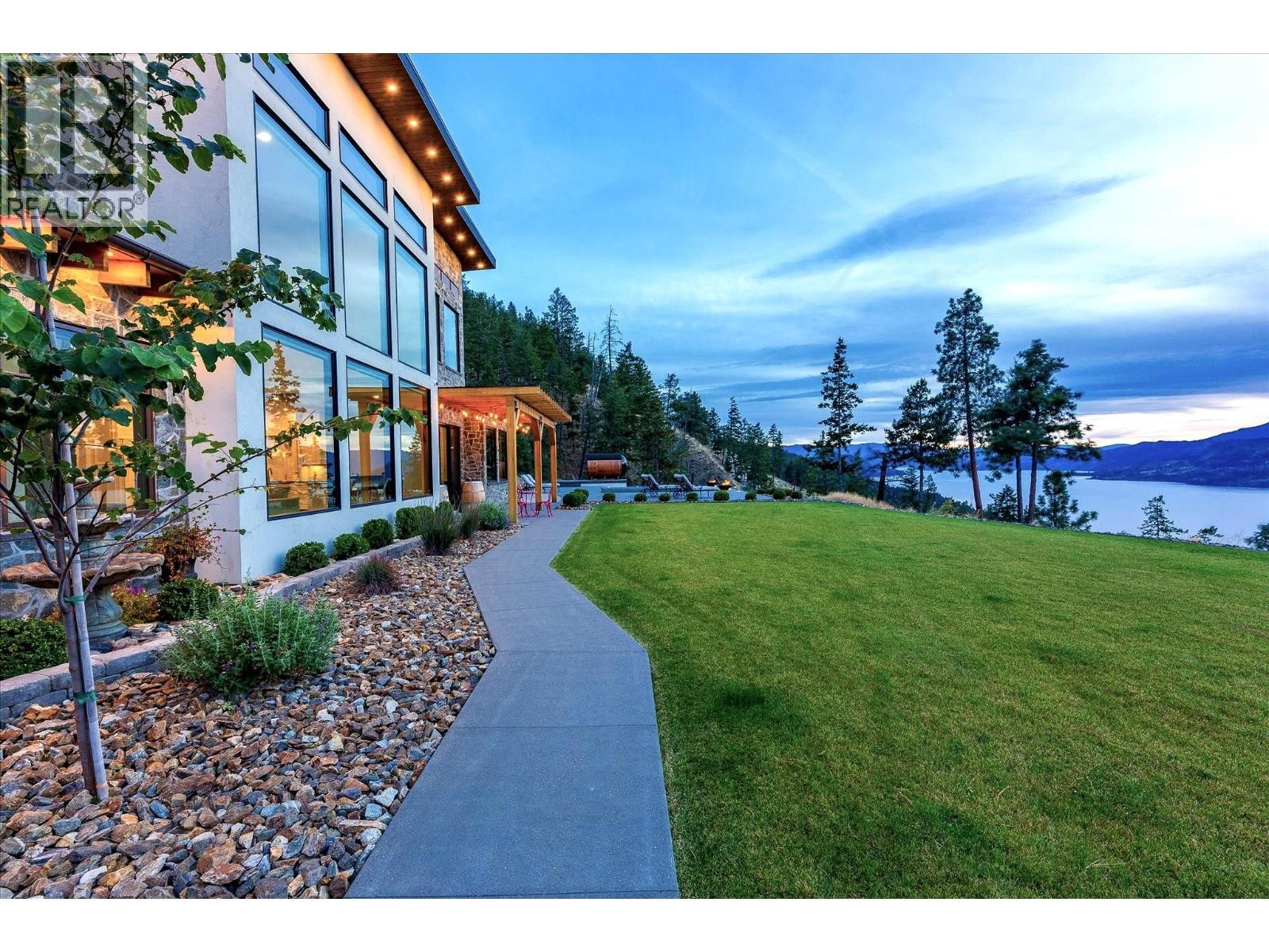 












3151 Shayler Road

,
Kelowna,




British Columbia
V1V2R1

