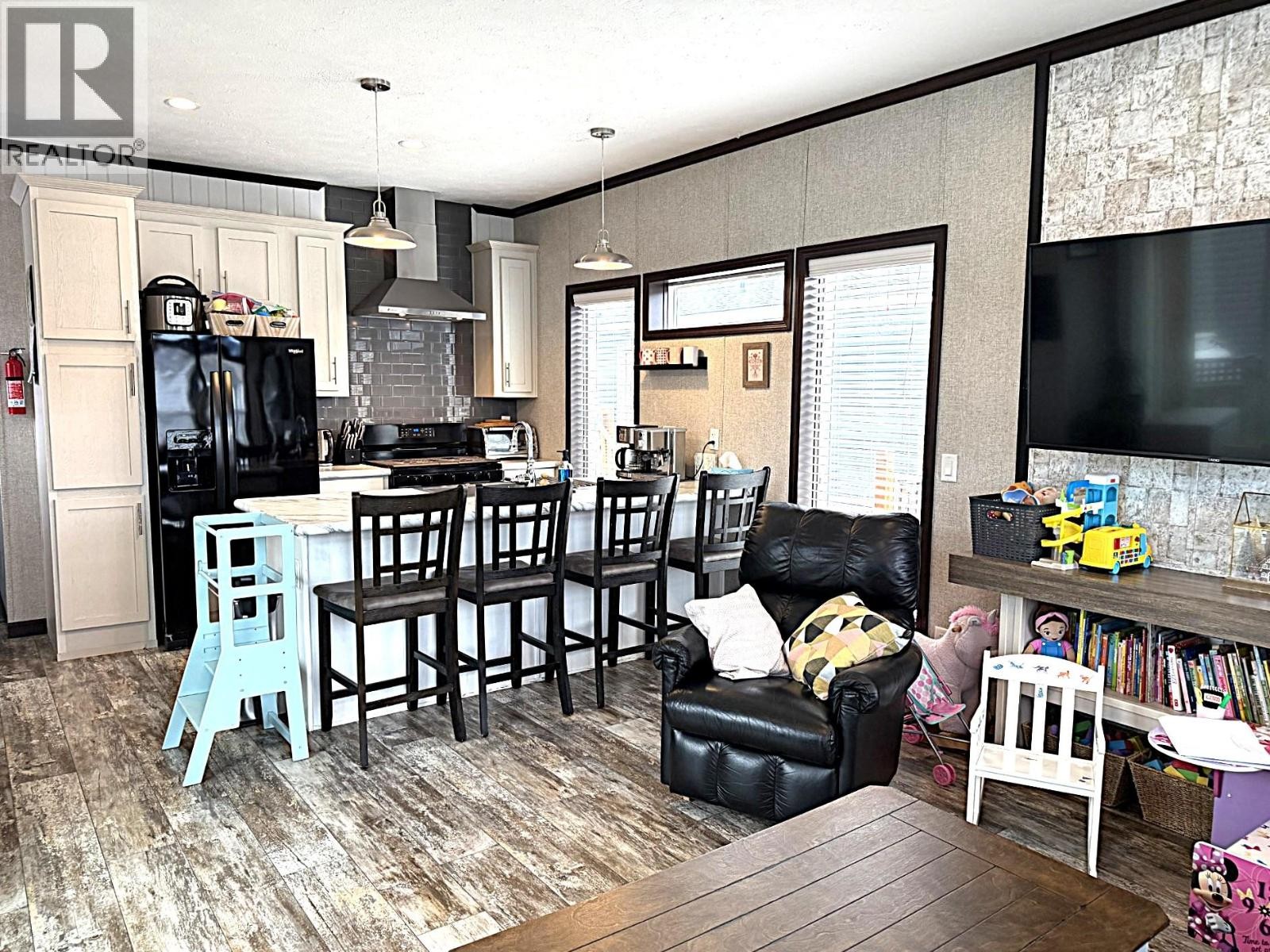 












65 Antoine Road Unit# 3

,
Vernon,




British Columbia
V1H2A3

