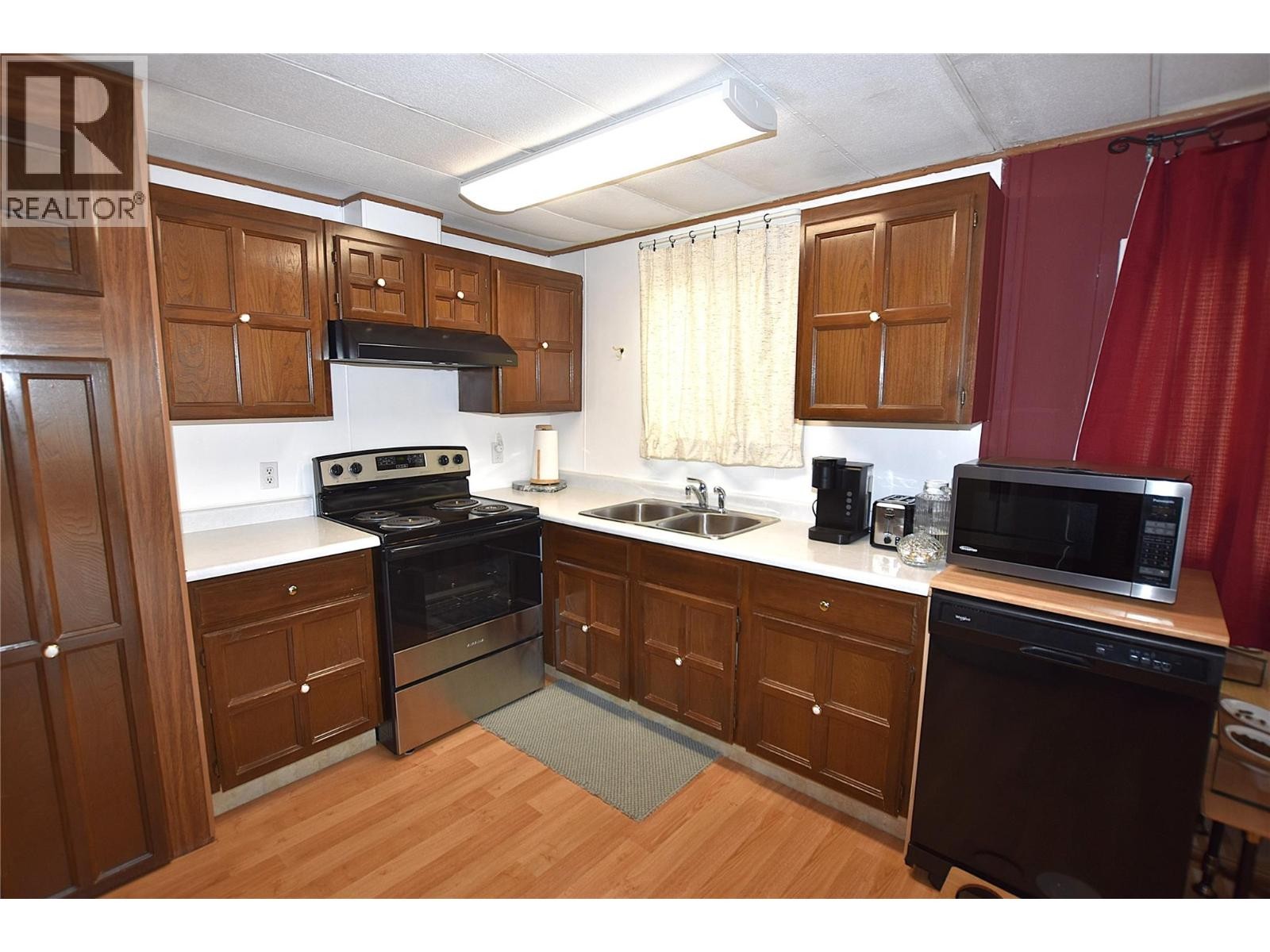 












8508 Clerke Road Unit# 19

,
Coldstream,




British Columbia
V0E1B6

