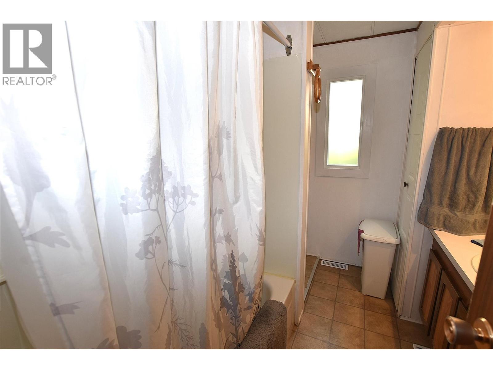 












8508 Clerke Road Unit# 19

,
Coldstream,




British Columbia
V0E1B6

