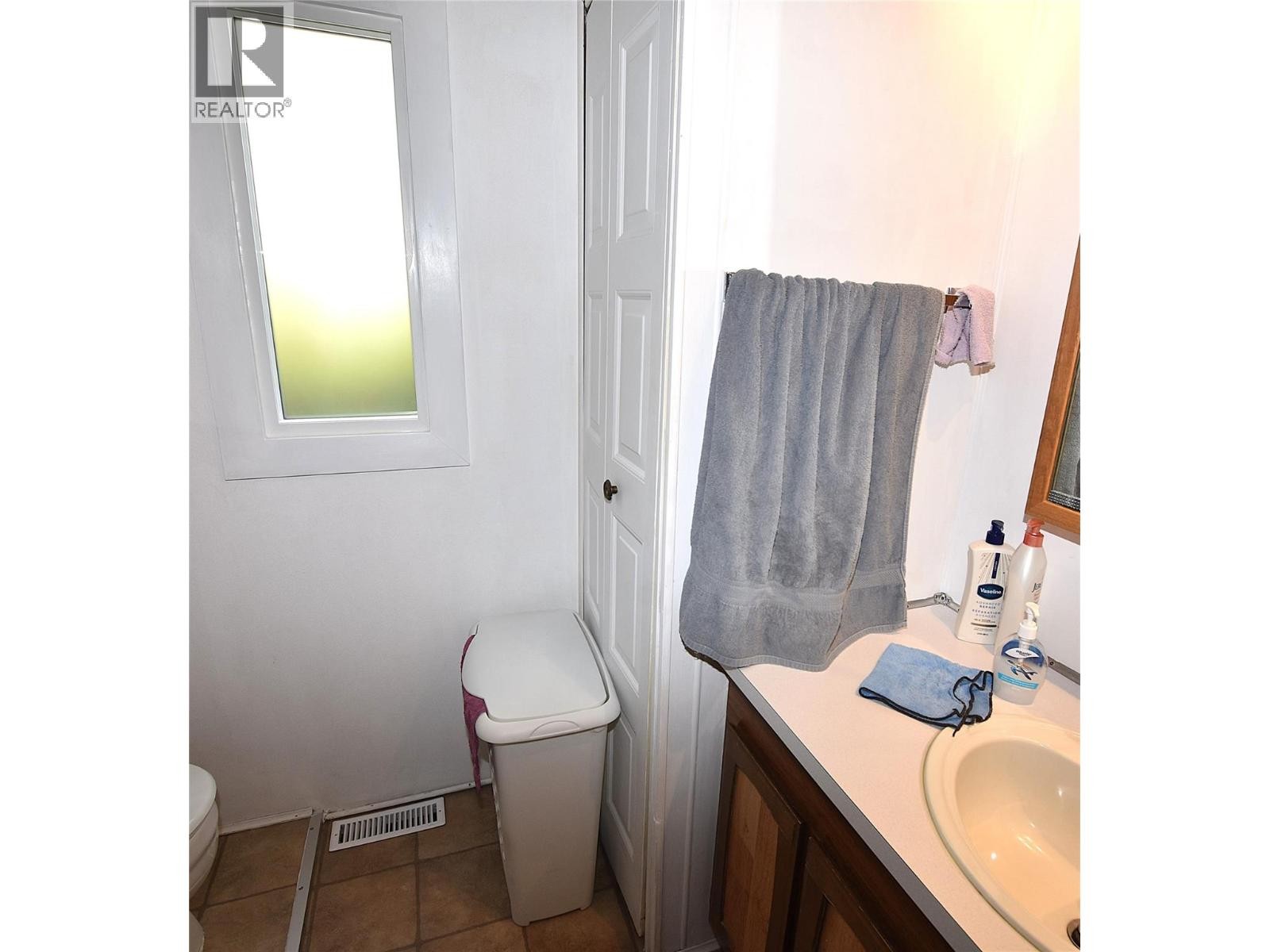 












8508 Clerke Road Unit# 19

,
Coldstream,




British Columbia
V0E1B6

