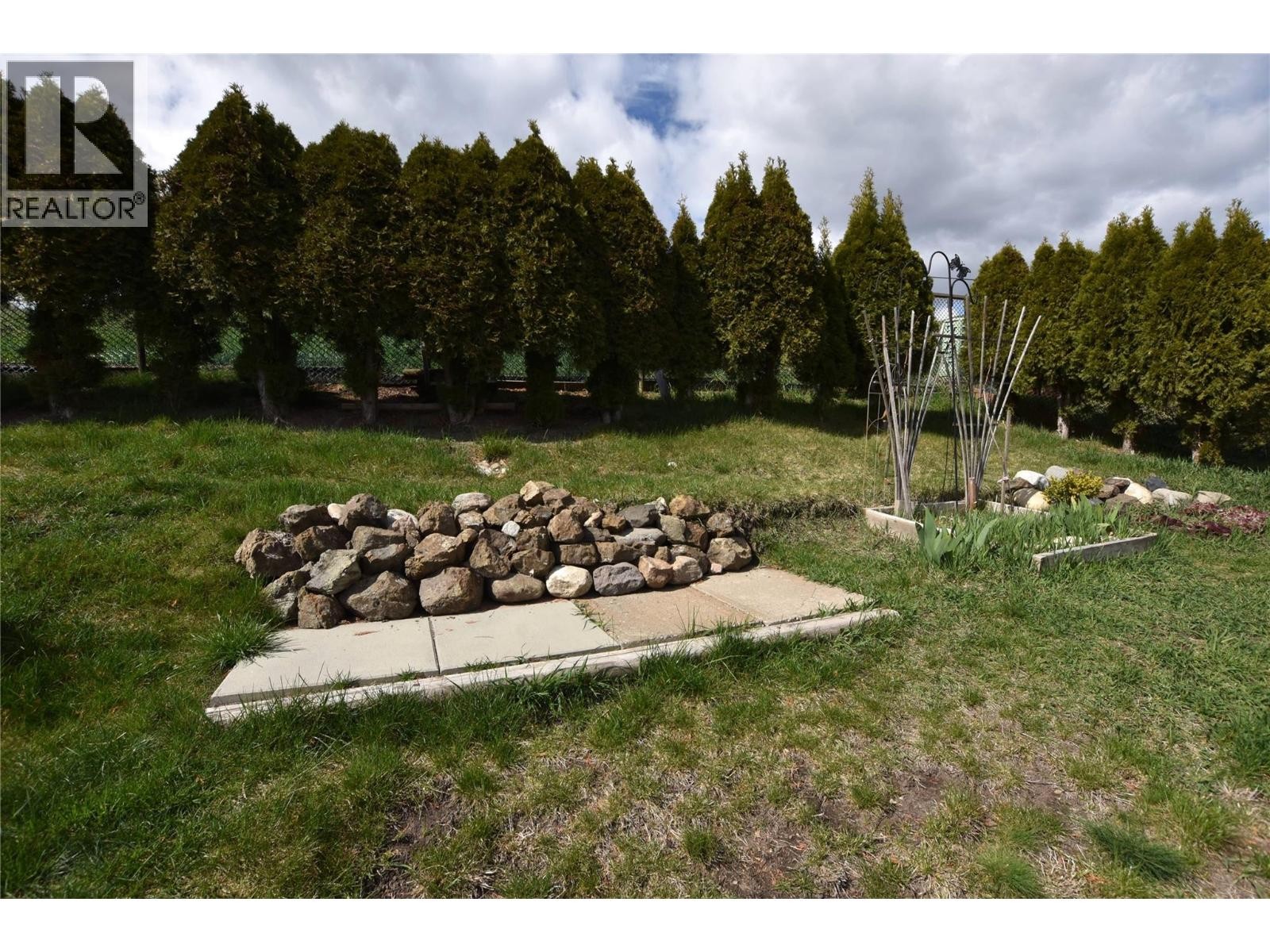 












8508 Clerke Road Unit# 19

,
Coldstream,




British Columbia
V0E1B6

