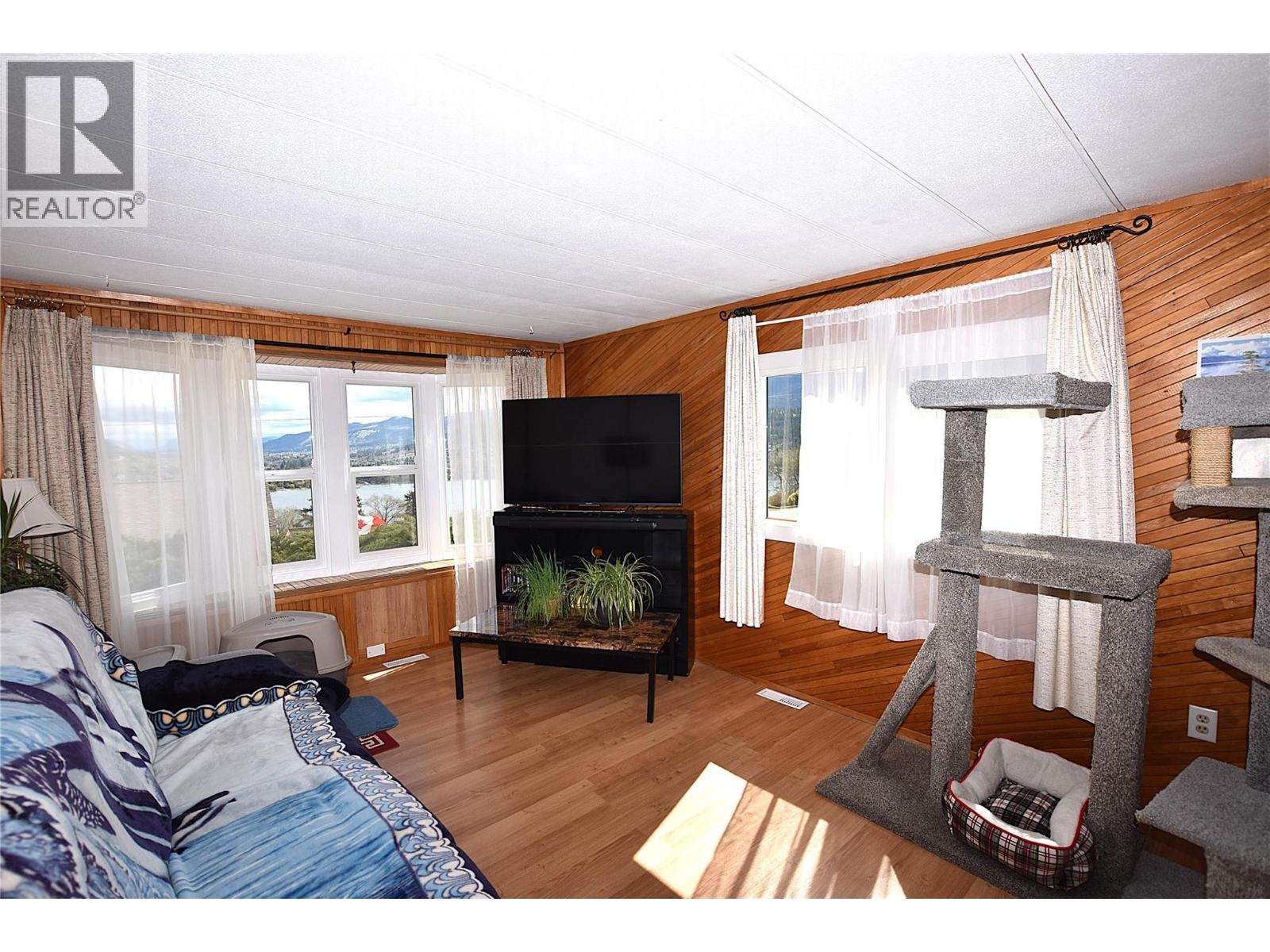 












8508 Clerke Road Unit# 19

,
Coldstream,




British Columbia
V0E1B6

