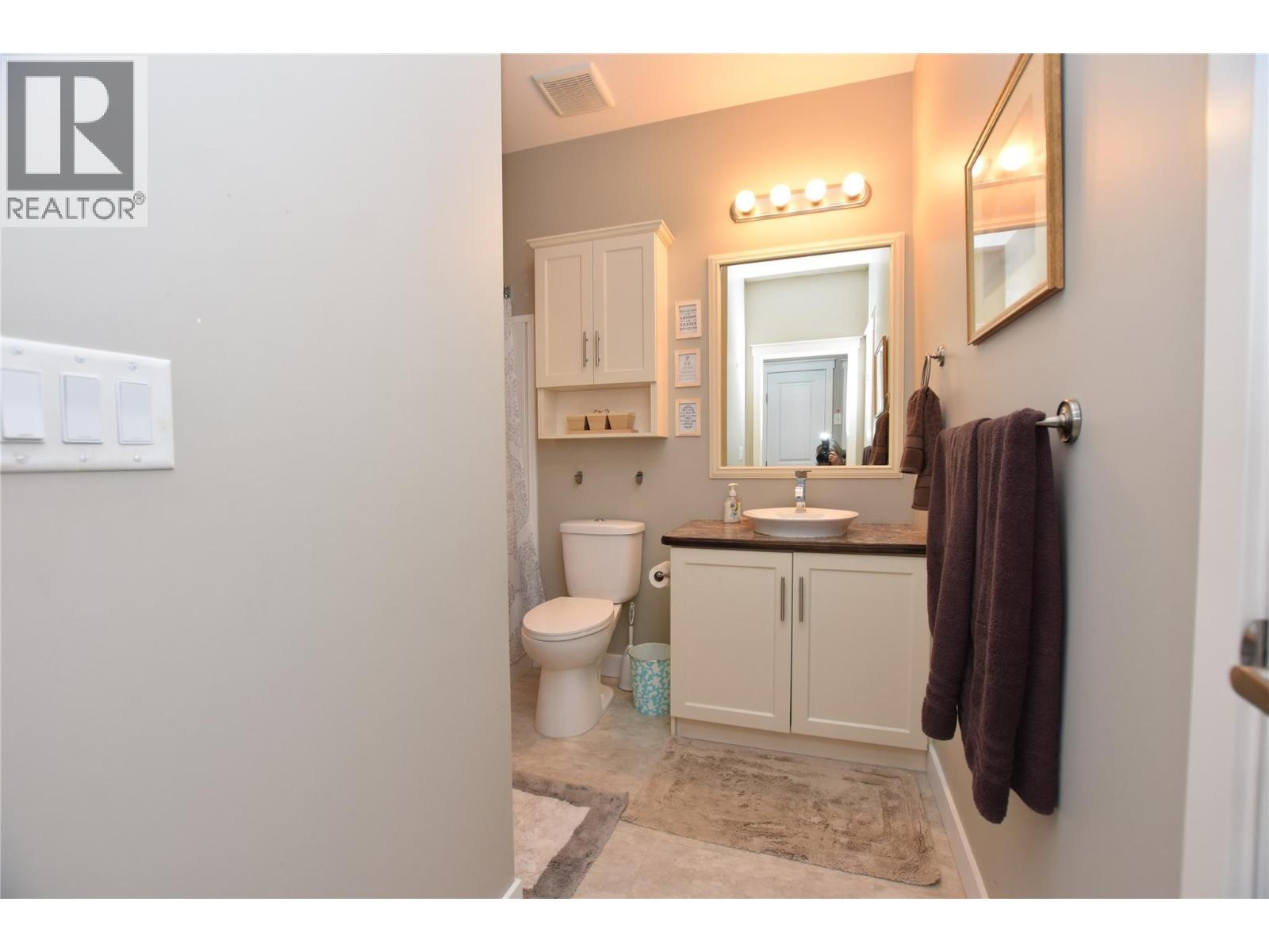 












9510 Highway 97N Unit# 170

,
Vernon,




British Columbia
V1H1R8

