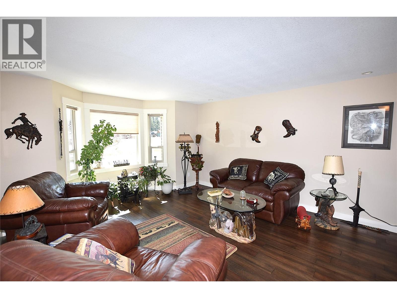 












494 Kingfisher Avenue

,
Vernon,




British Columbia
V1H2A1

