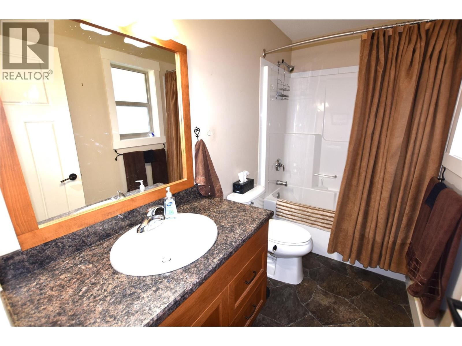 












494 Kingfisher Avenue

,
Vernon,




British Columbia
V1H2A1

