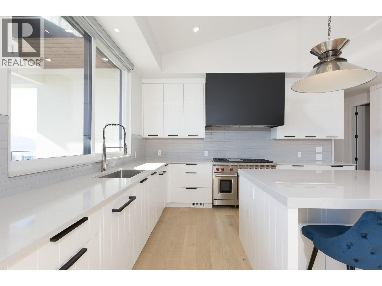 












1403 Vineyard Drive

,
West Kelowna,




British Columbia
V4T3H9

