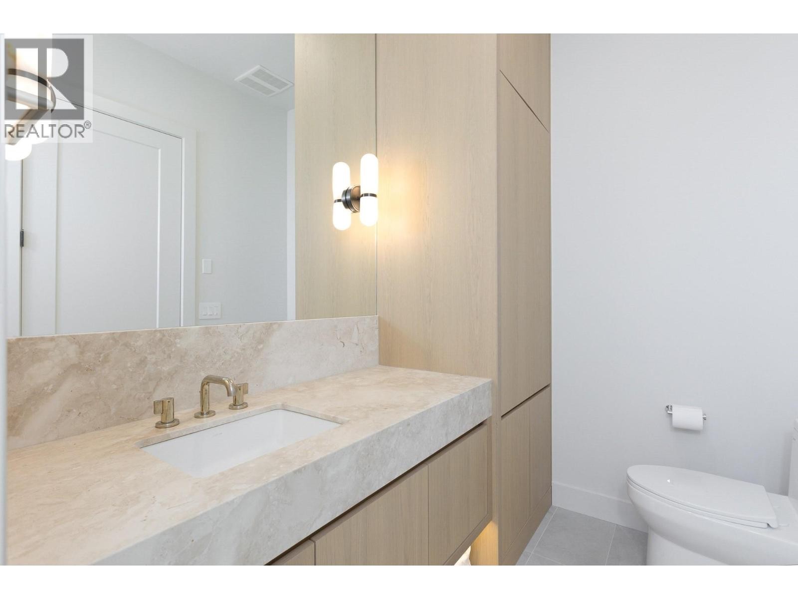 












1403 Vineyard Drive

,
West Kelowna,




British Columbia
V4T3H9

