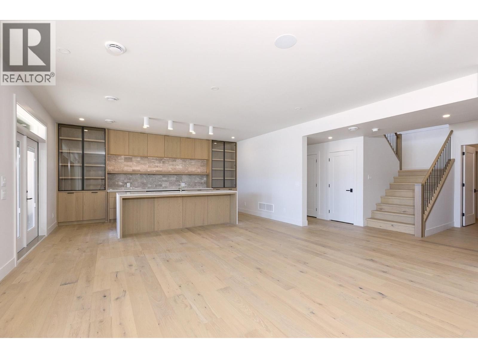 












1403 Vineyard Drive

,
West Kelowna,




British Columbia
V4T3H9

