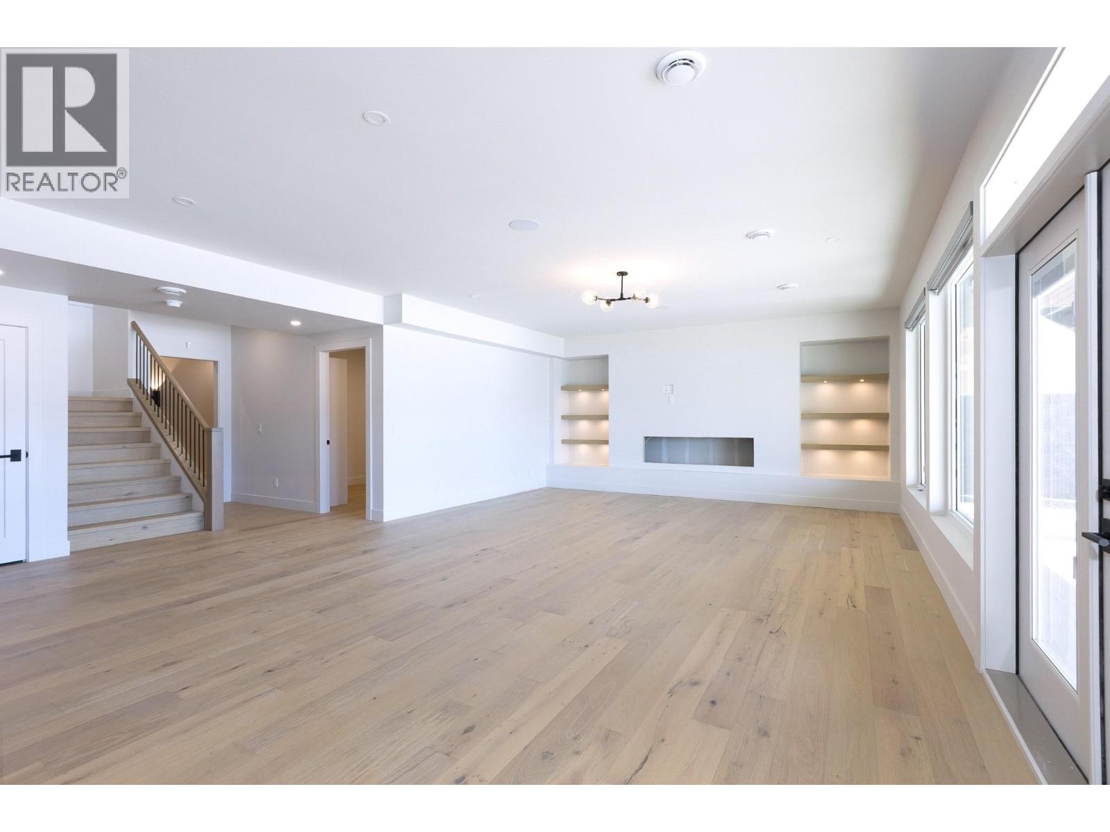 












1403 Vineyard Drive

,
West Kelowna,




British Columbia
V4T3H9

