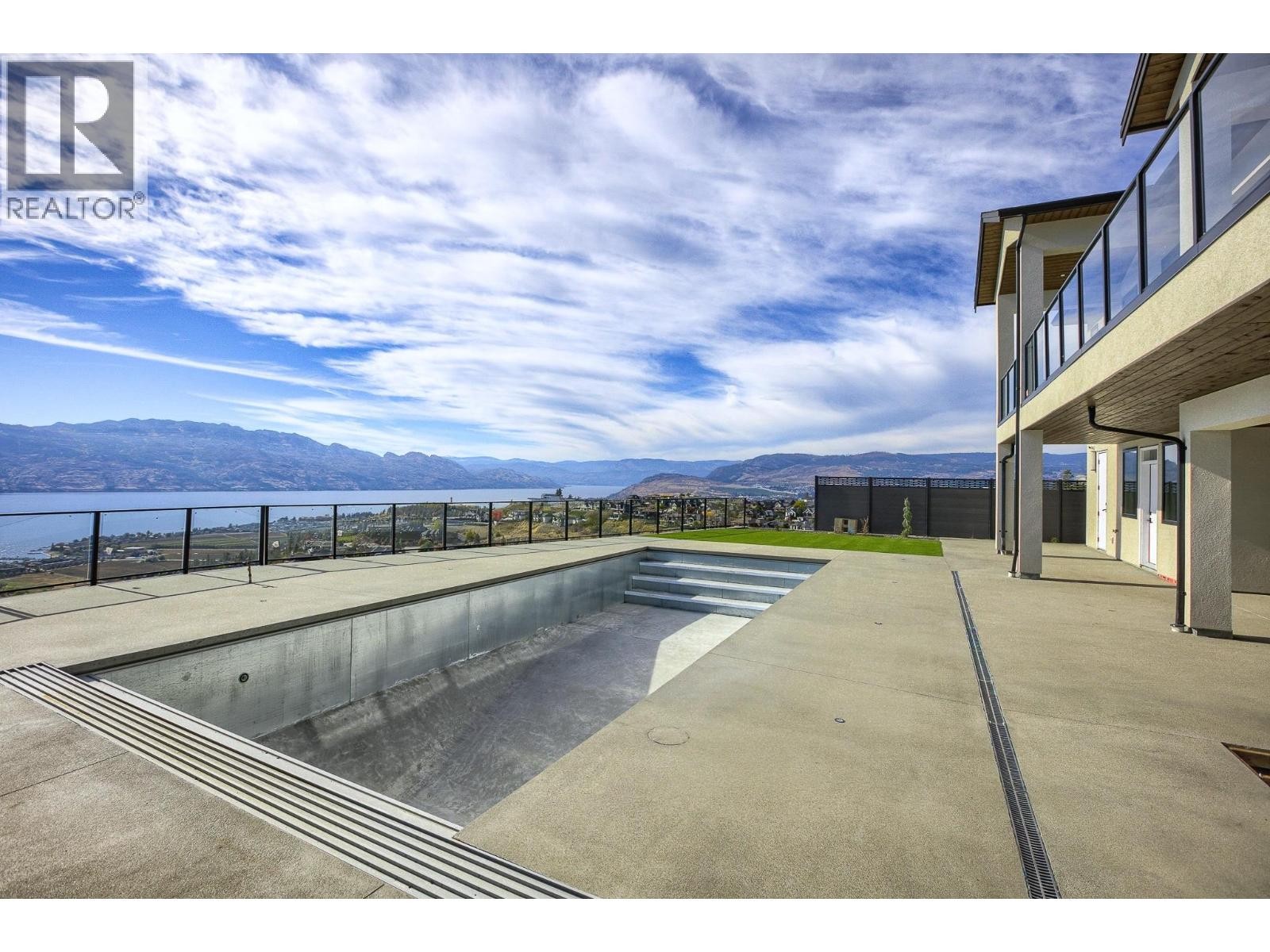 












1403 Vineyard Drive

,
West Kelowna,




British Columbia
V4T3H9

