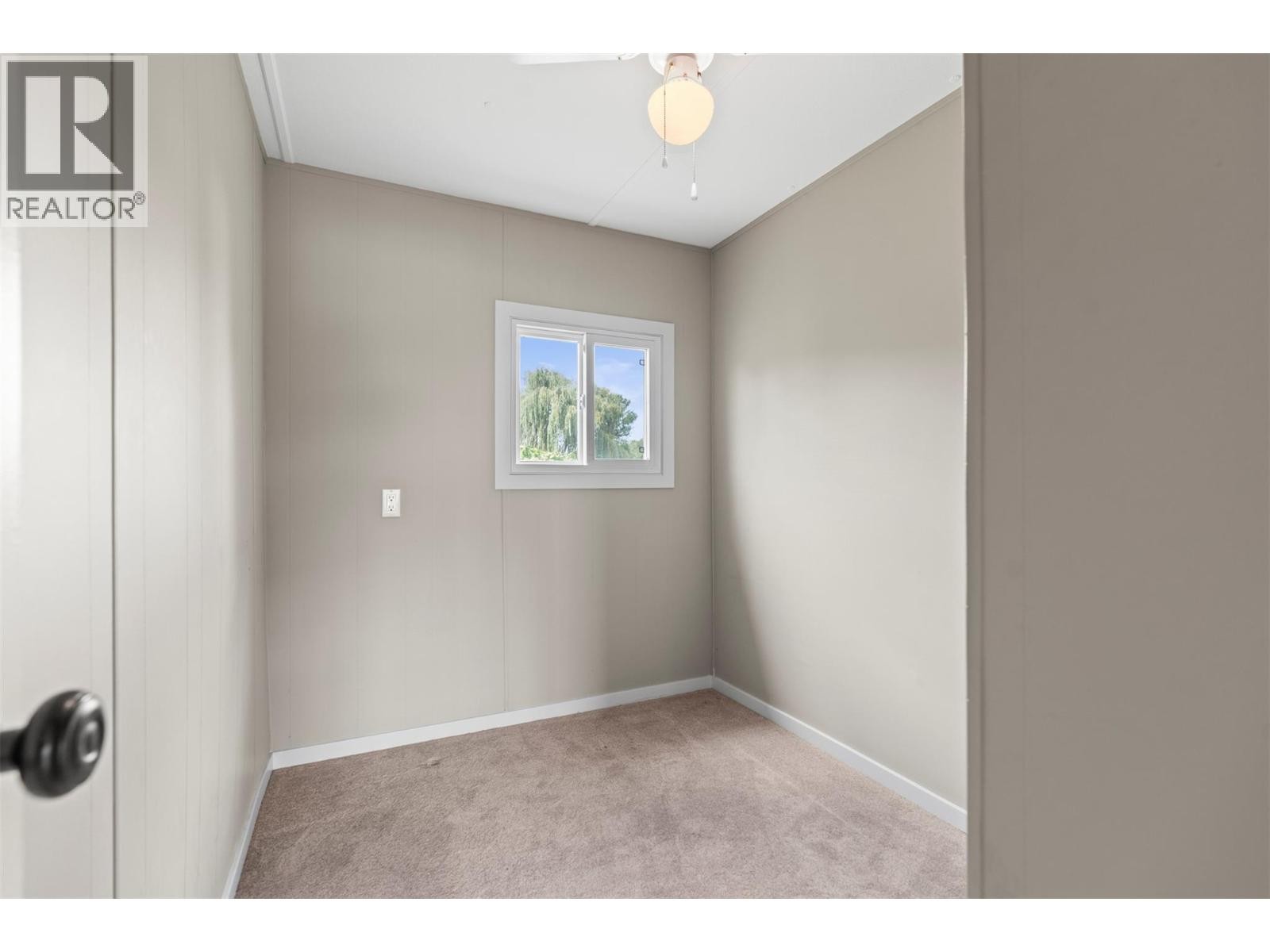 












2727 Lakeshore Road Unit# 101

,
Vernon,




British Columbia
V1H1X5

