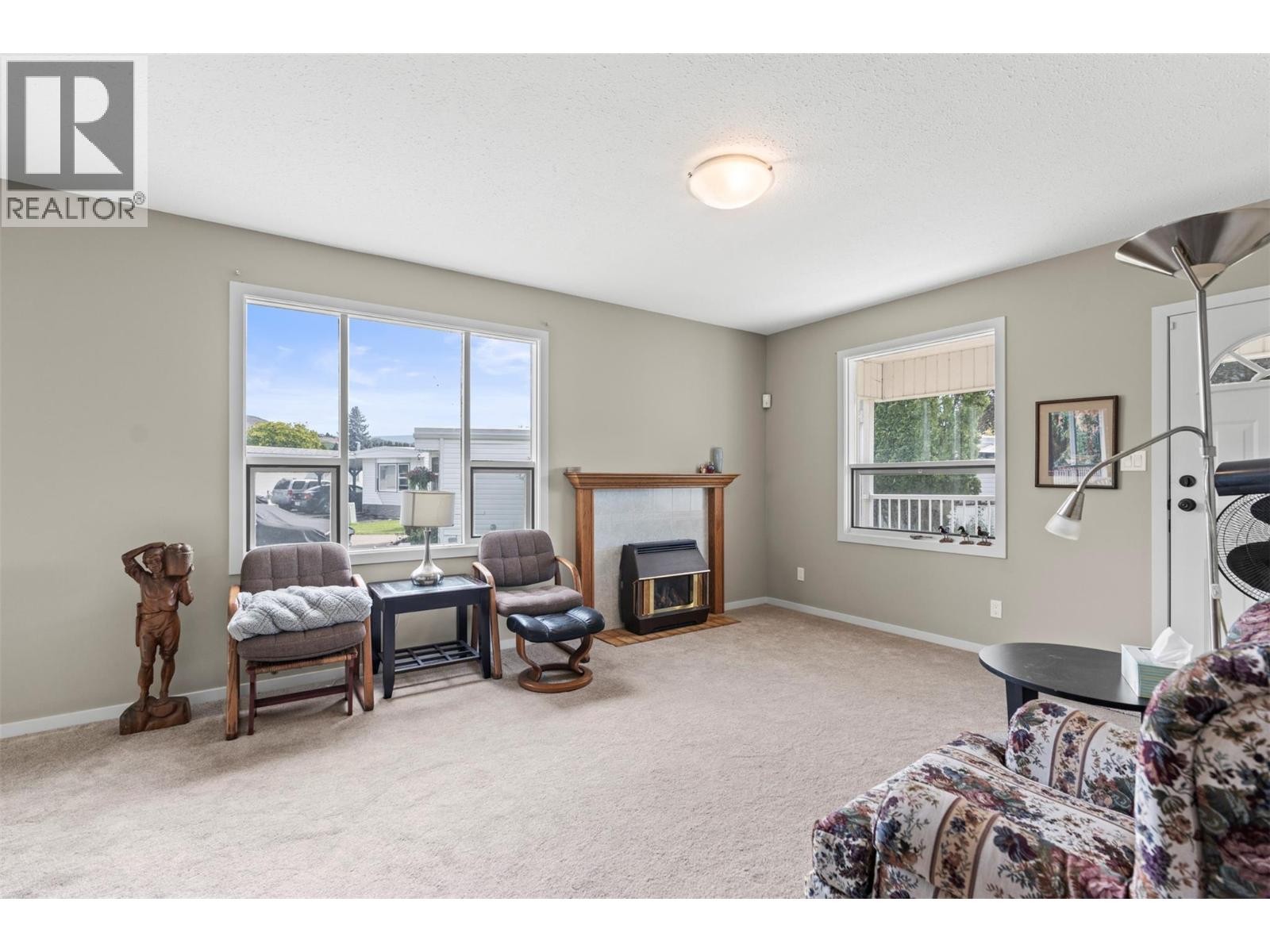 












2727 Lakeshore Road Unit# 101

,
Vernon,




British Columbia
V1H1X5

