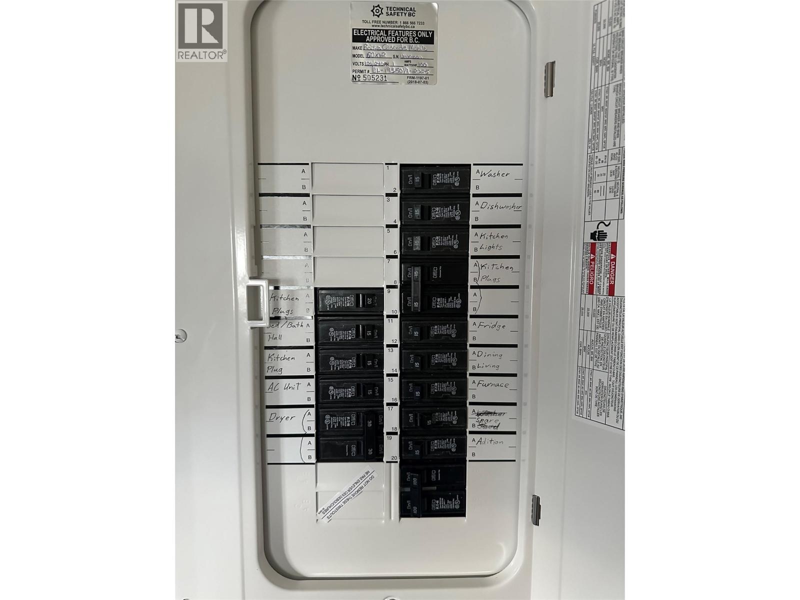 












2727 Lakeshore Road Unit# 101

,
Vernon,




British Columbia
V1H1X5

