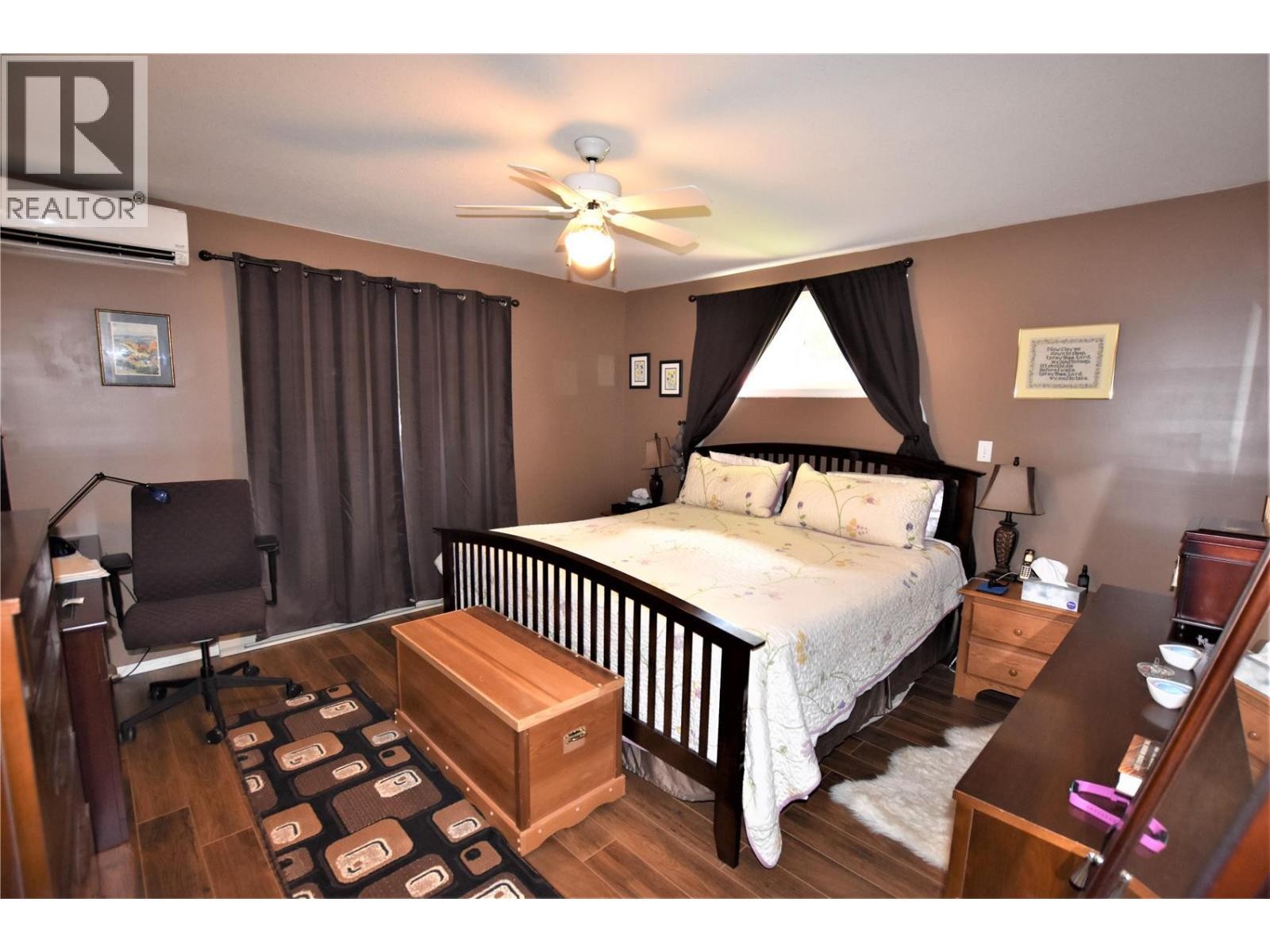 












450 Ibis Avenue

,
Vernon,




British Columbia
V1H2A1

