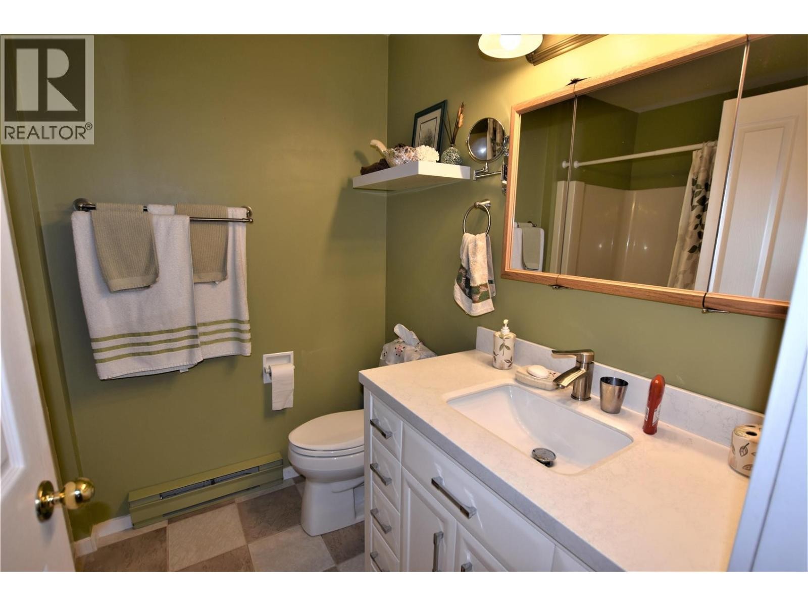 












450 Ibis Avenue

,
Vernon,




British Columbia
V1H2A1

