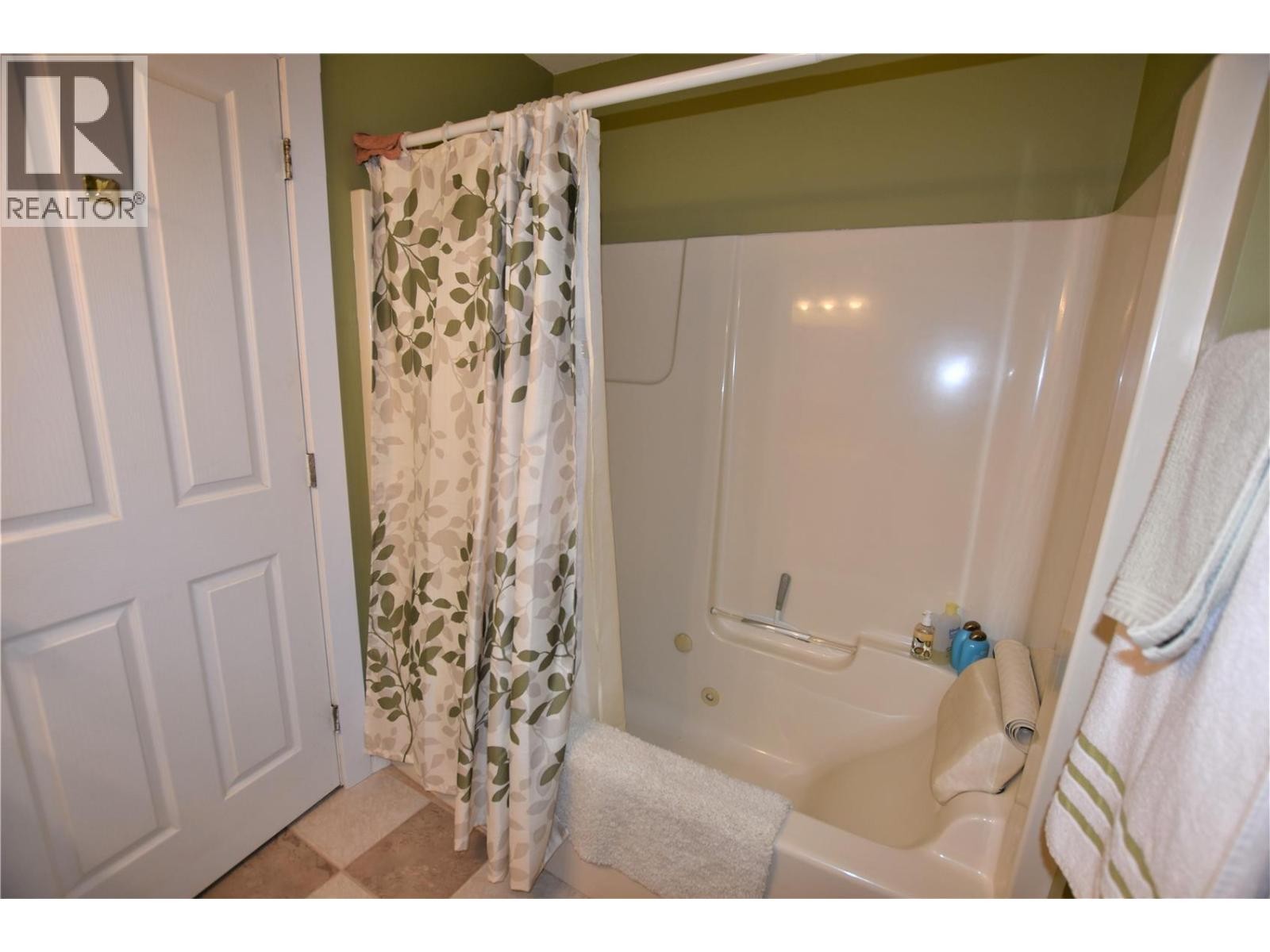 












450 Ibis Avenue

,
Vernon,




British Columbia
V1H2A1

