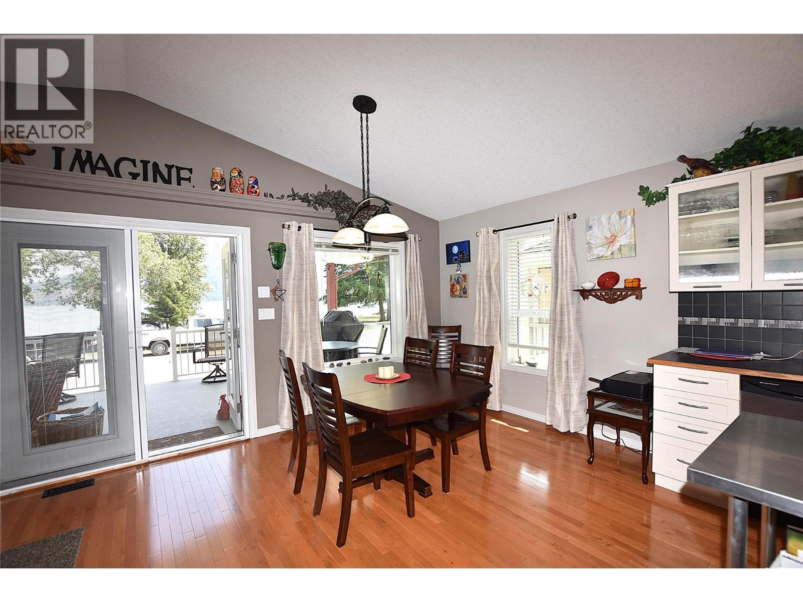 












39 Lakeshore Drive

,
Vernon,




British Columbia
V1H2A1

