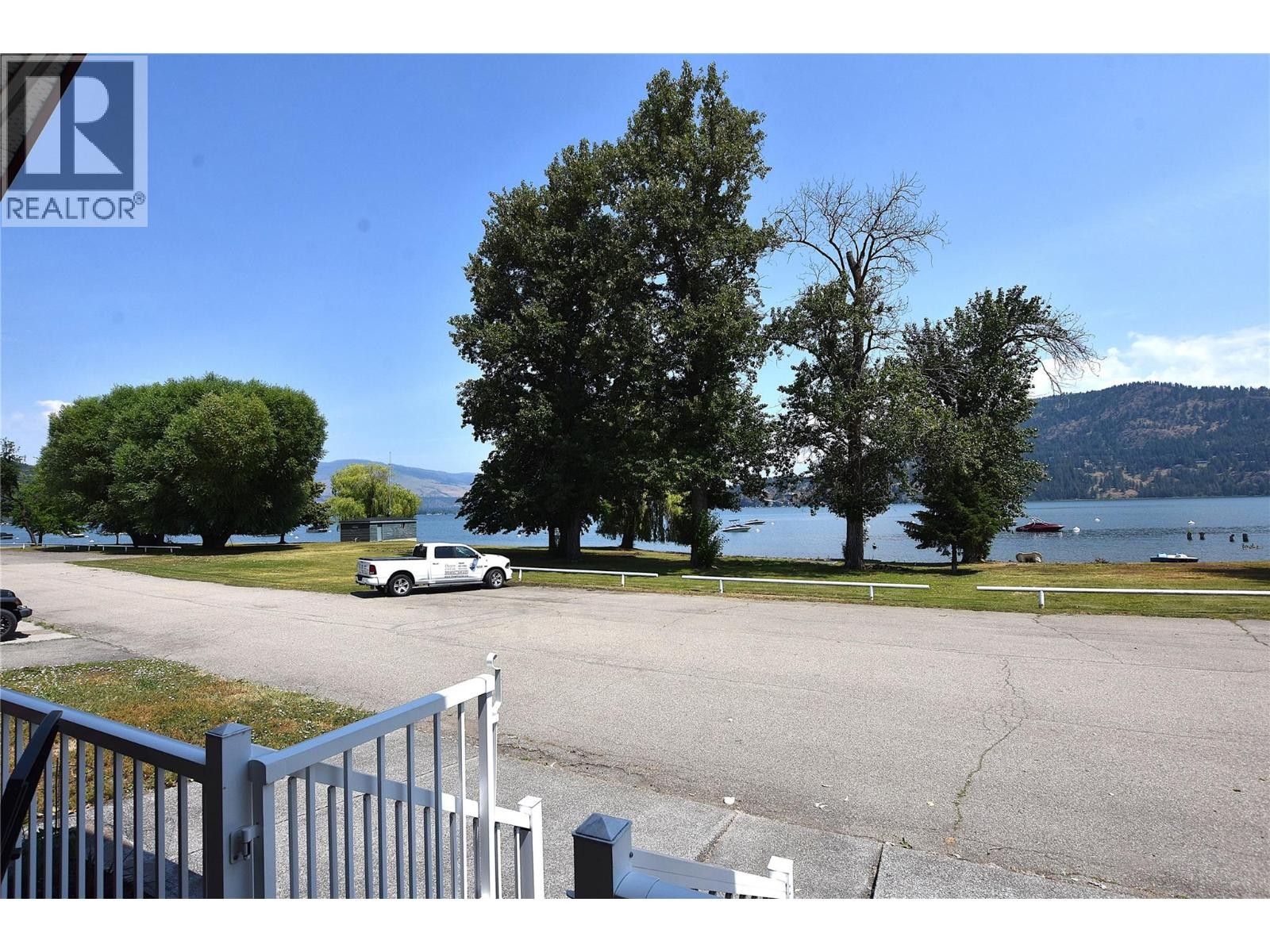 












39 Lakeshore Drive

,
Vernon,




British Columbia
V1H2A1

