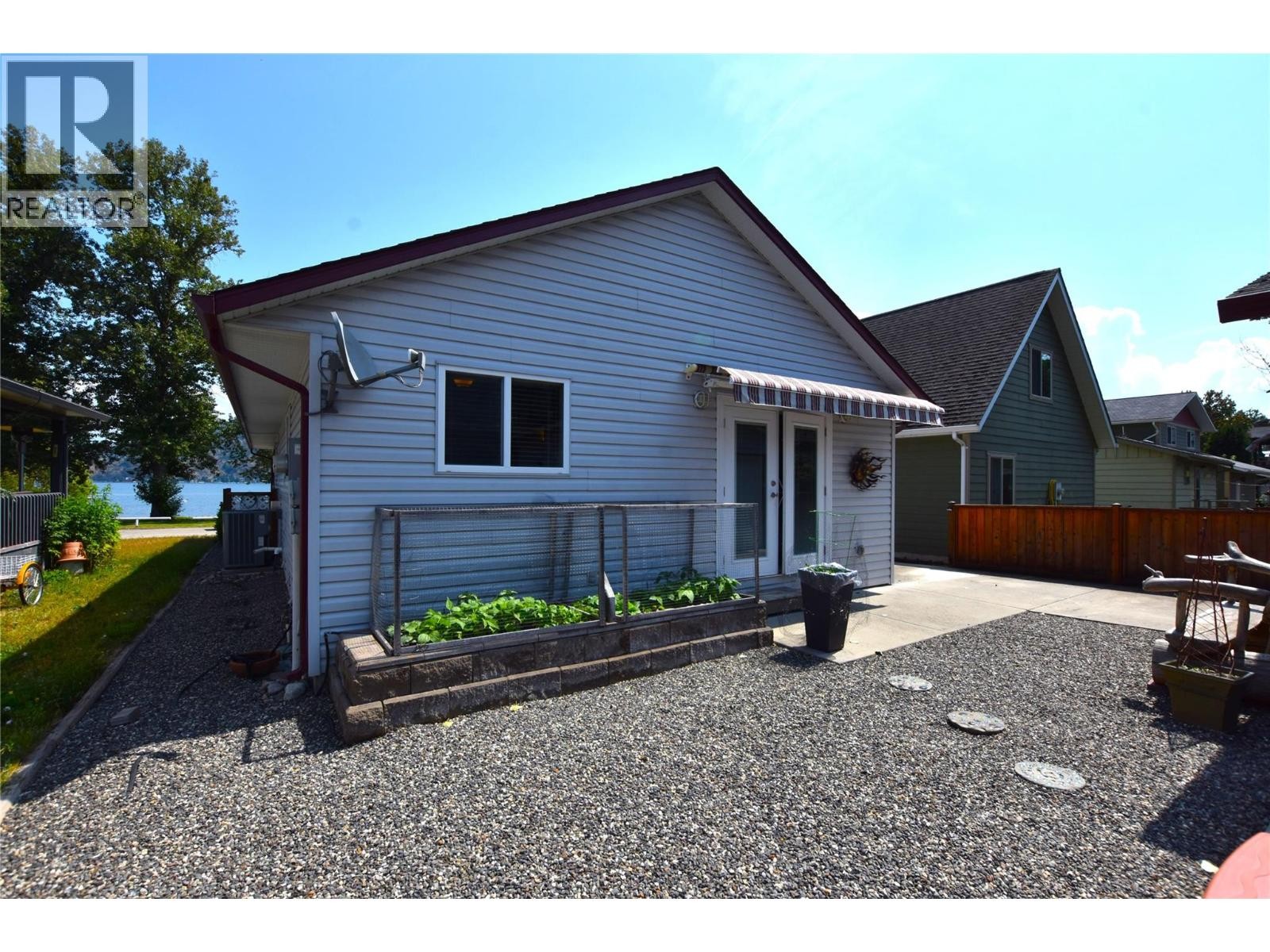 












39 Lakeshore Drive

,
Vernon,




British Columbia
V1H2A1

