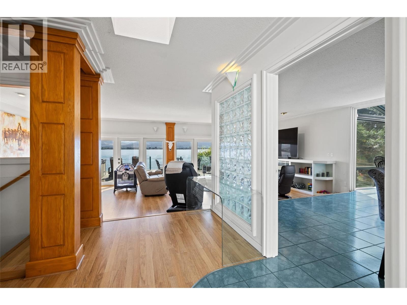 












2387 Campbell Road

,
West Kelowna,




British Columbia
V1Z1S9

