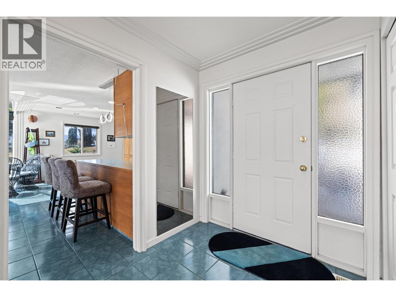 












2387 Campbell Road

,
West Kelowna,




British Columbia
V1Z1S9

