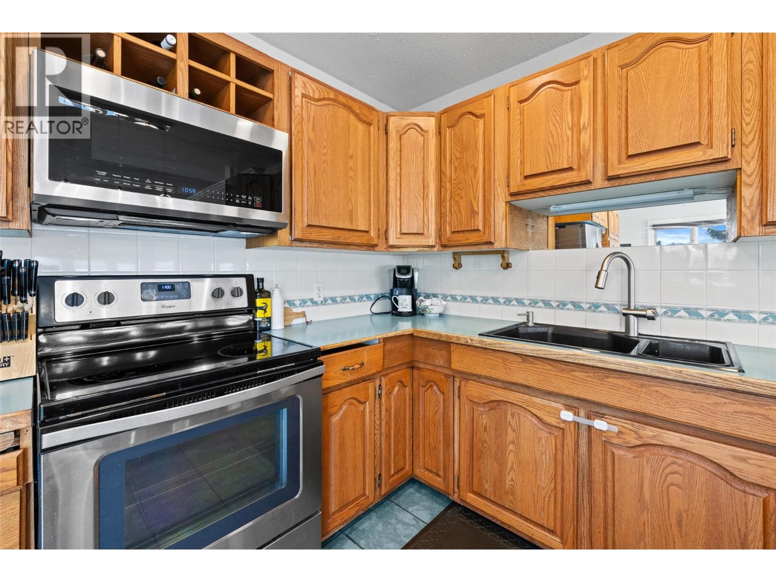 












2387 Campbell Road

,
West Kelowna,




British Columbia
V1Z1S9

