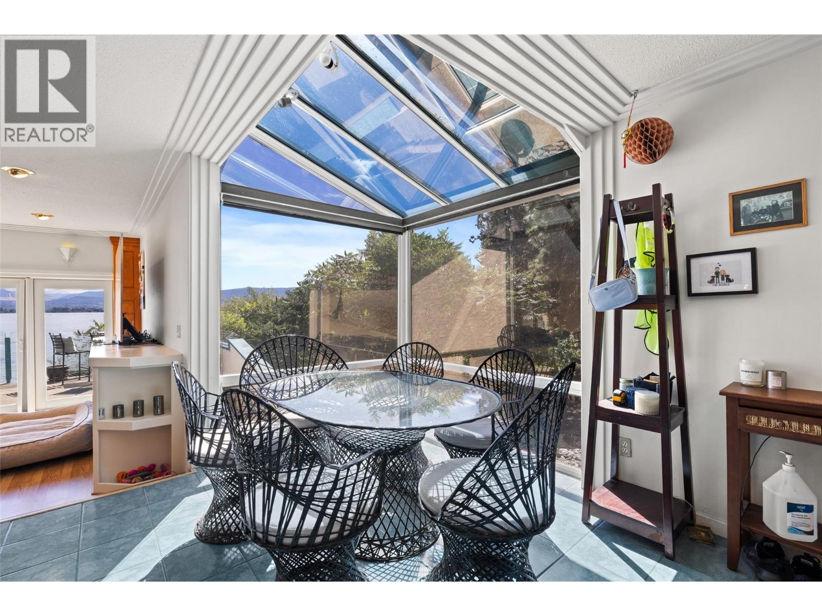 












2387 Campbell Road

,
West Kelowna,




British Columbia
V1Z1S9

