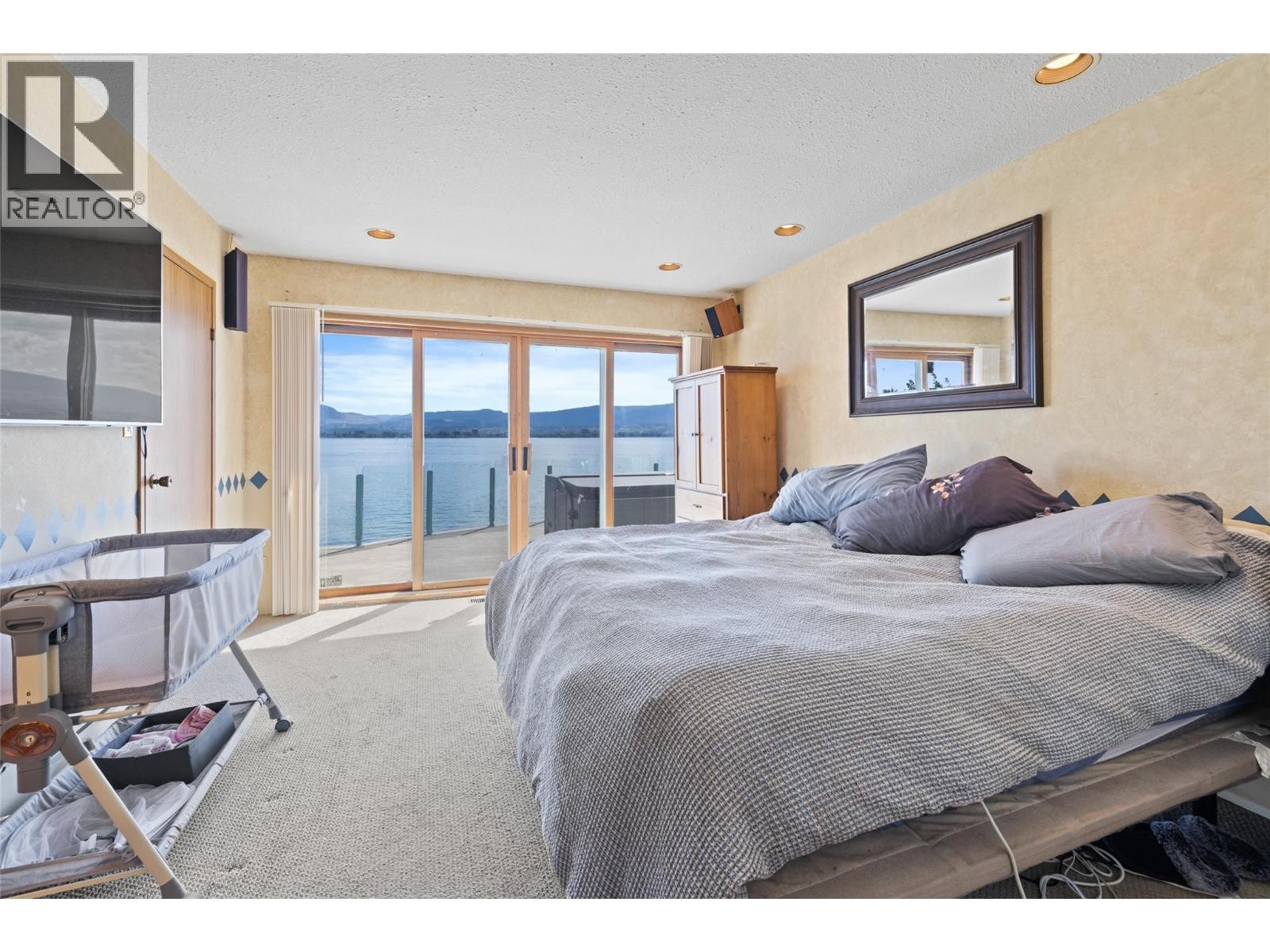 












2387 Campbell Road

,
West Kelowna,




British Columbia
V1Z1S9

