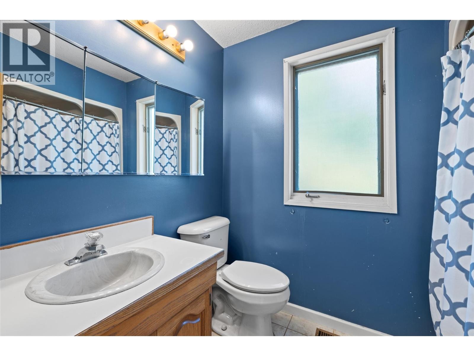 












2387 Campbell Road

,
West Kelowna,




British Columbia
V1Z1S9

