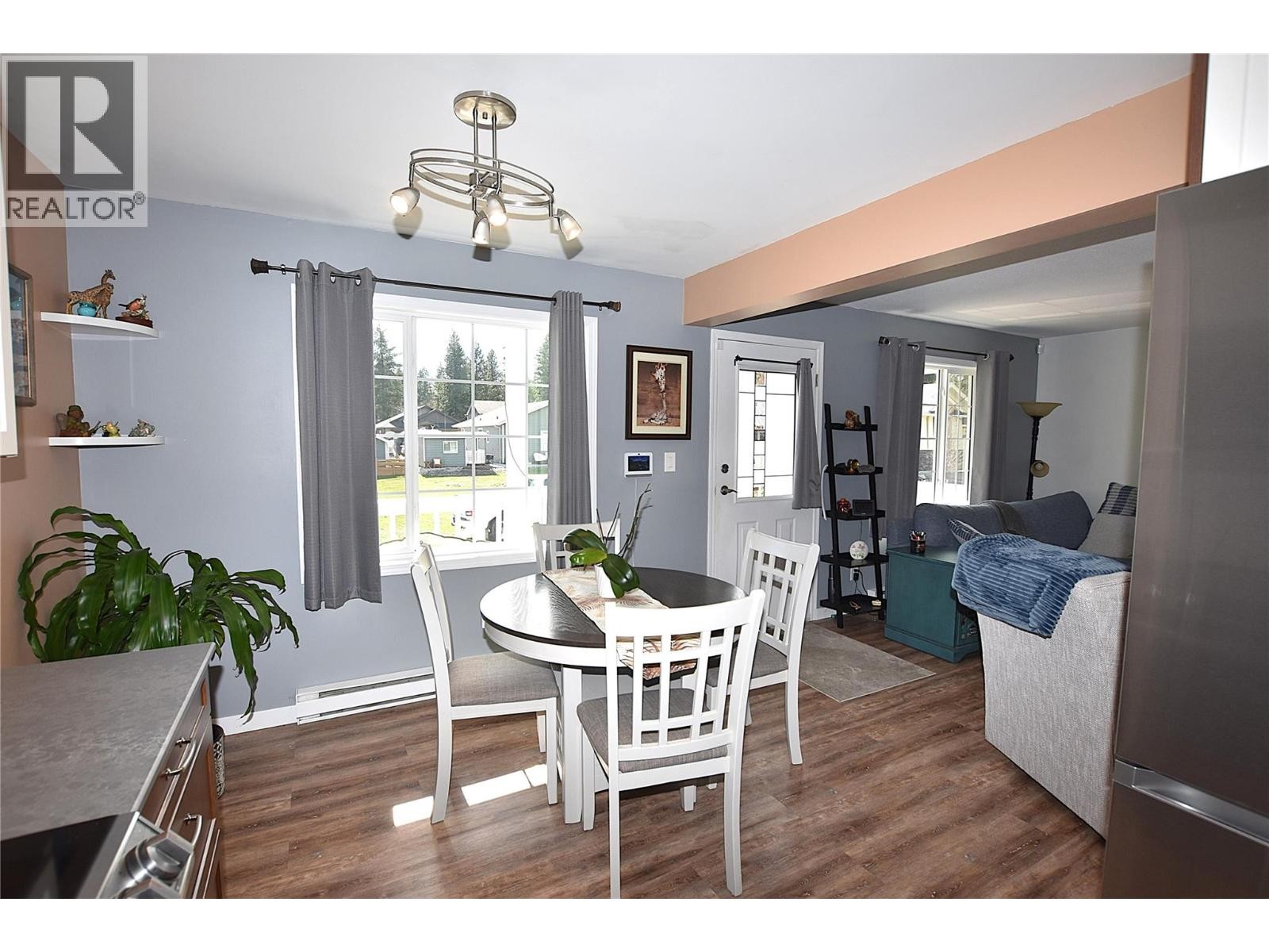 












441 Hummingbird Avenue

,
Vernon,




British Columbia
V1H2A1

