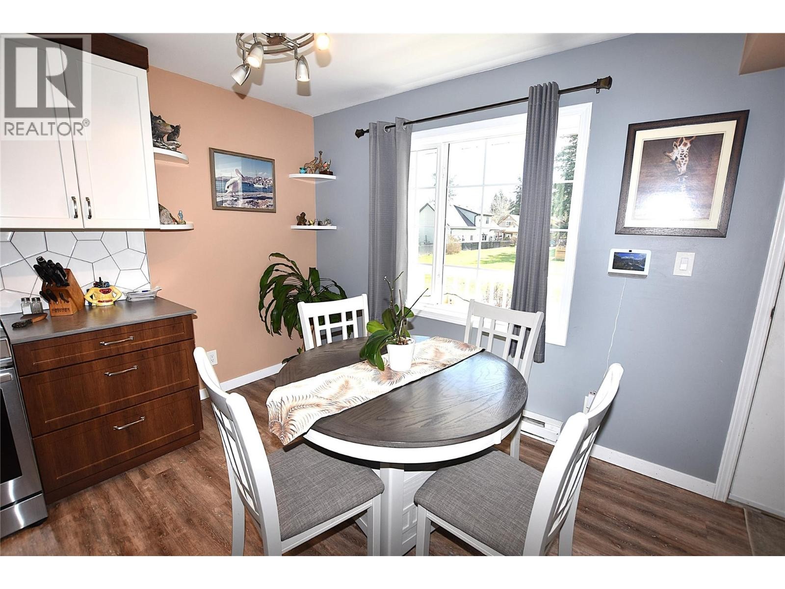 












441 Hummingbird Avenue

,
Vernon,




British Columbia
V1H2A1

