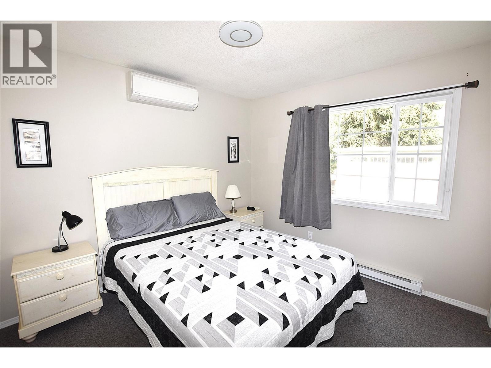 












441 Hummingbird Avenue

,
Vernon,




British Columbia
V1H2A1

