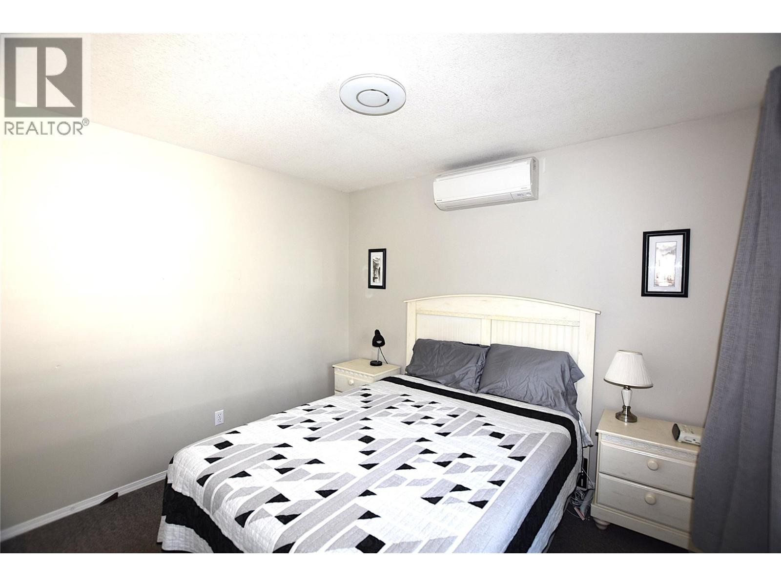 












441 Hummingbird Avenue

,
Vernon,




British Columbia
V1H2A1

