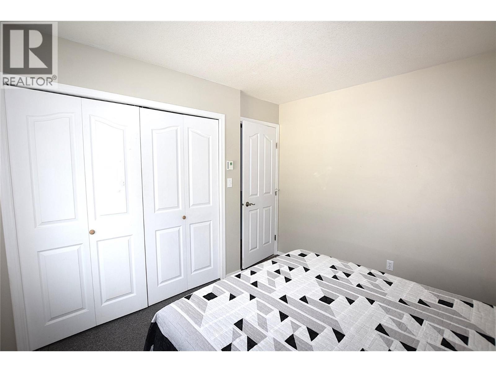 












441 Hummingbird Avenue

,
Vernon,




British Columbia
V1H2A1

