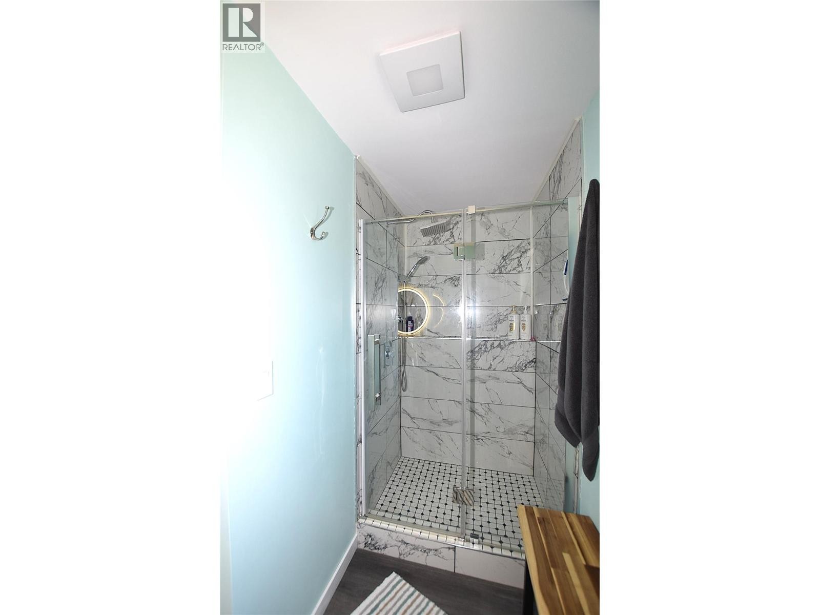 












441 Hummingbird Avenue

,
Vernon,




British Columbia
V1H2A1

