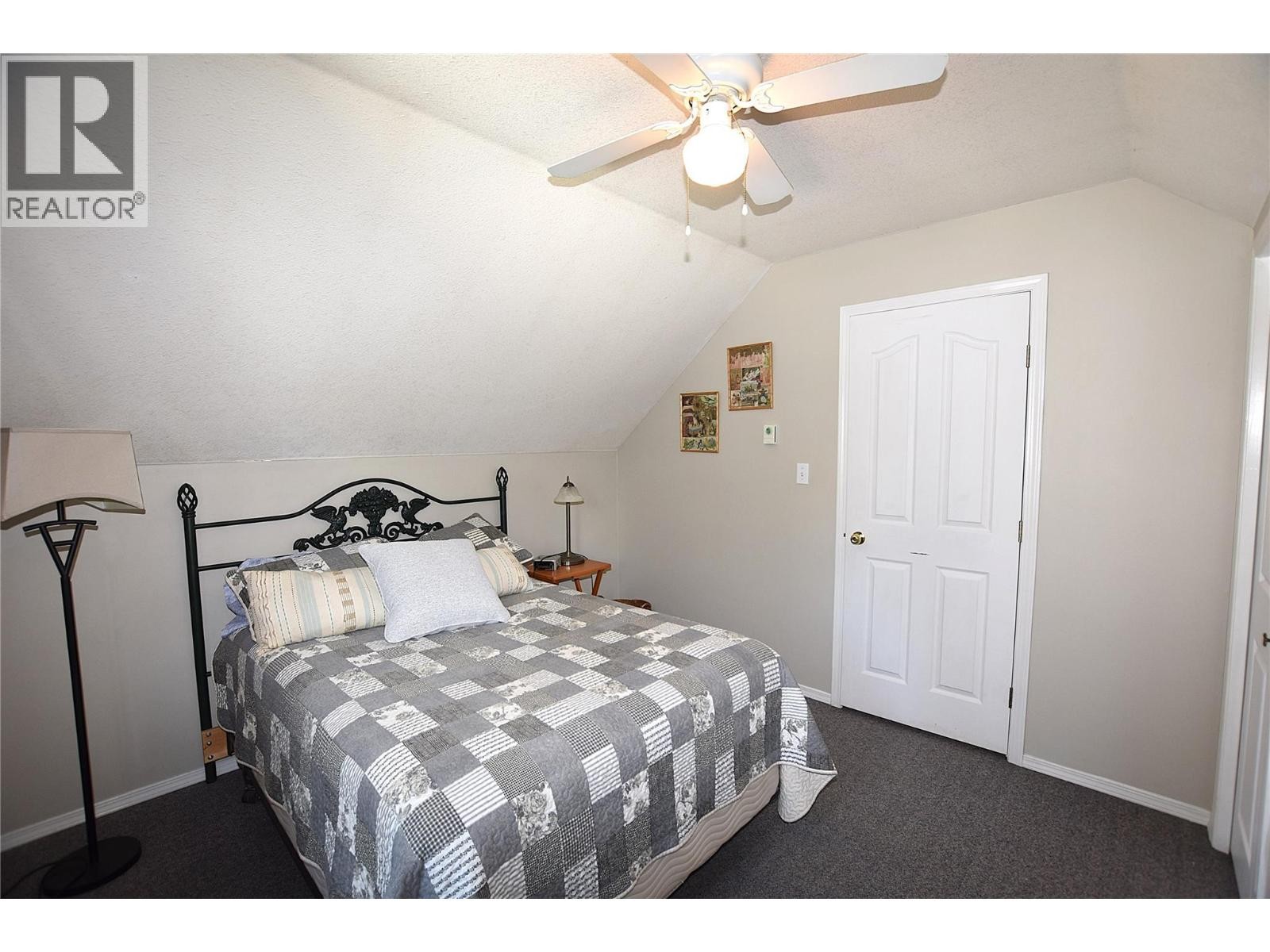 












441 Hummingbird Avenue

,
Vernon,




British Columbia
V1H2A1

