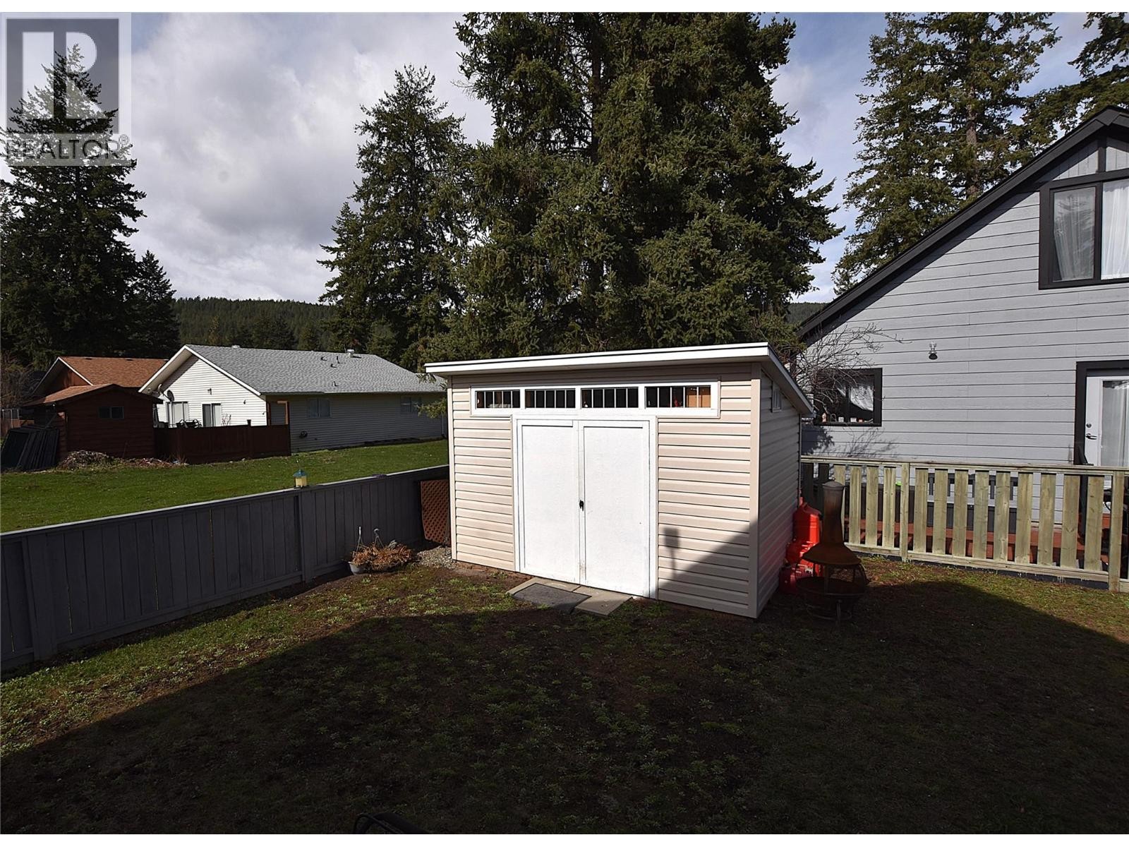 












441 Hummingbird Avenue

,
Vernon,




British Columbia
V1H2A1

